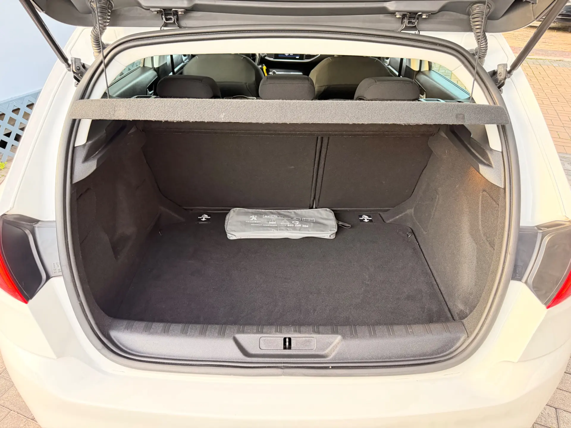 Peugeot 308 BlueHDI Active 14