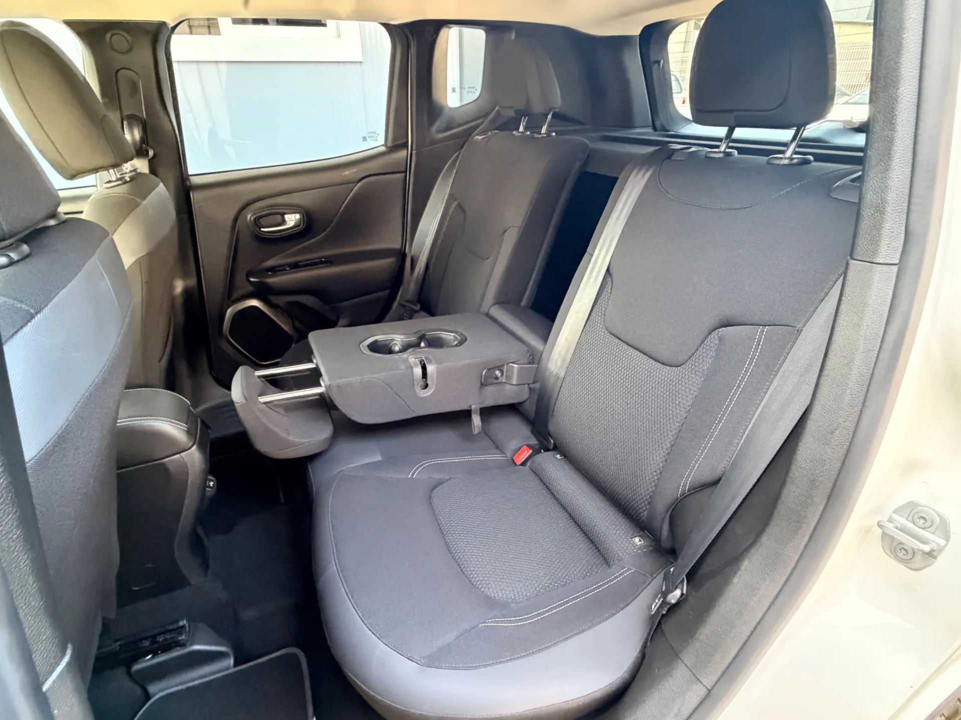 Jeep Renegade 1.6 MJD Limited DCT 35