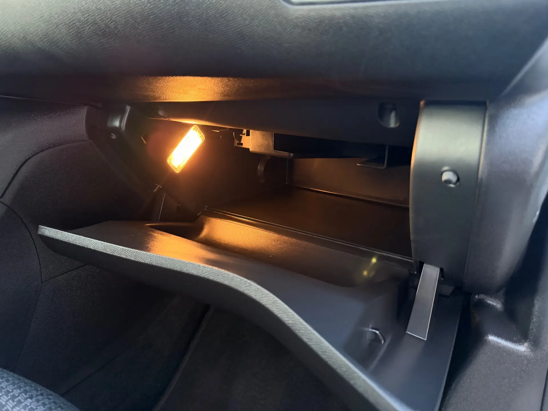 Peugeot 308 BlueHDI Active 43