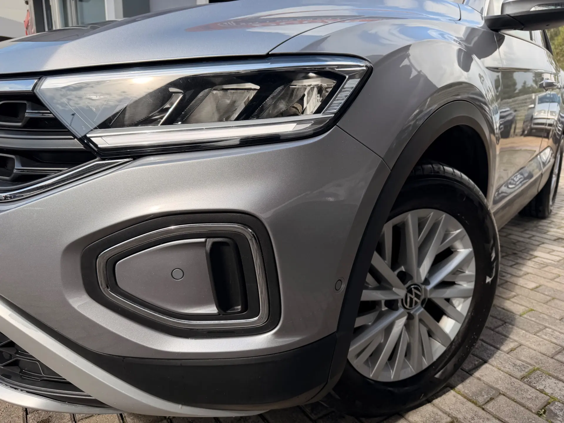 Volkswagen T-Roc LIFE 2