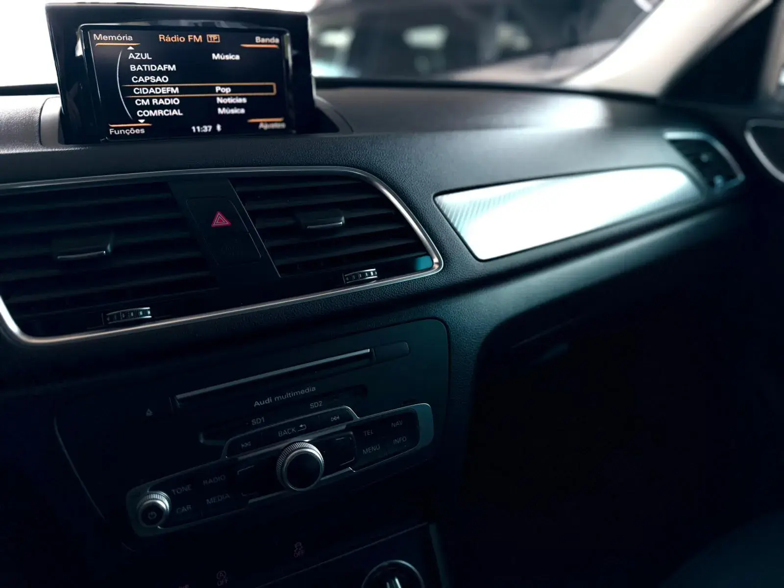 Audi Q3 2.0 TDI Sport 9