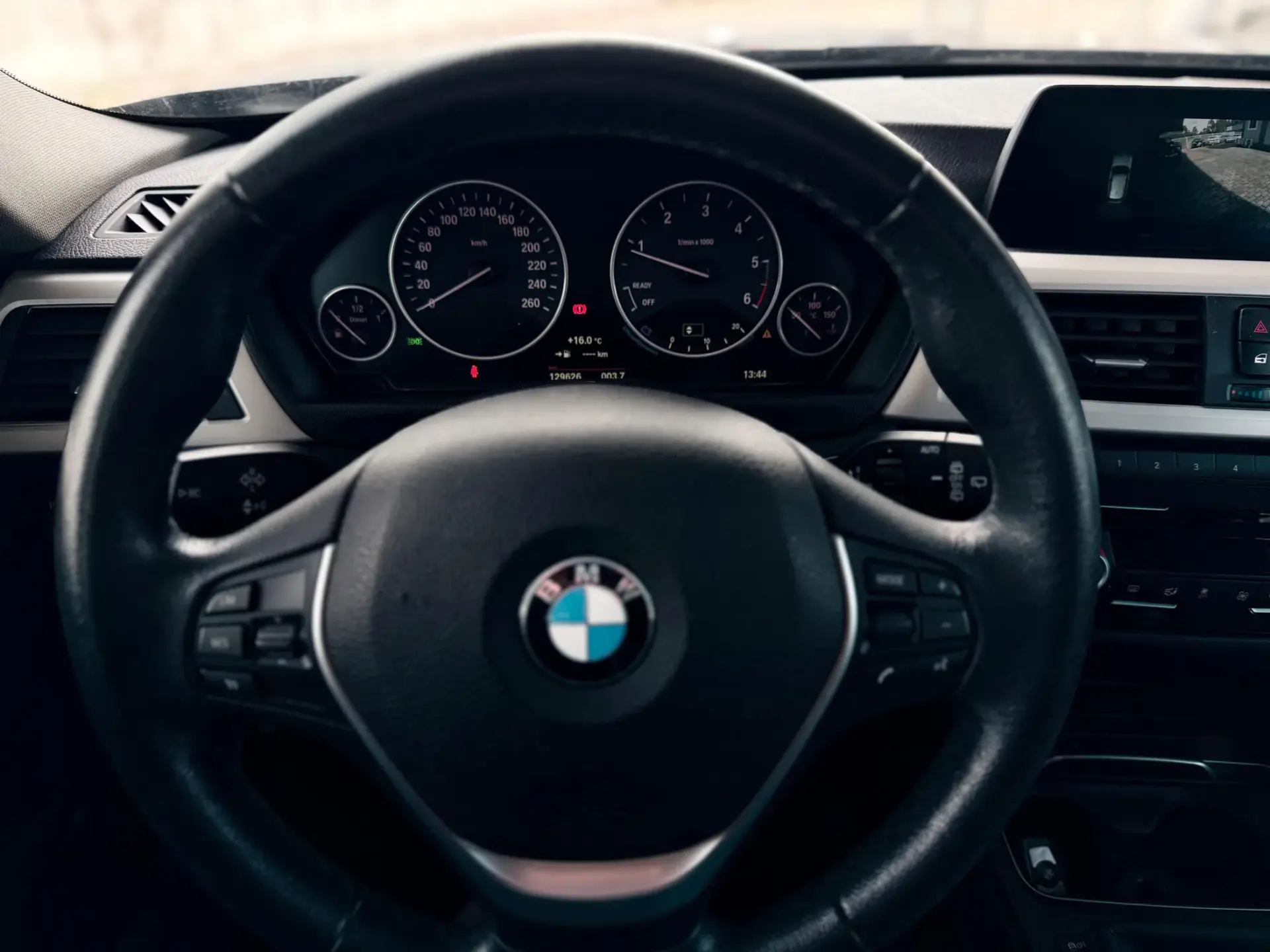 BMW 318 d Touring Line Sport 6