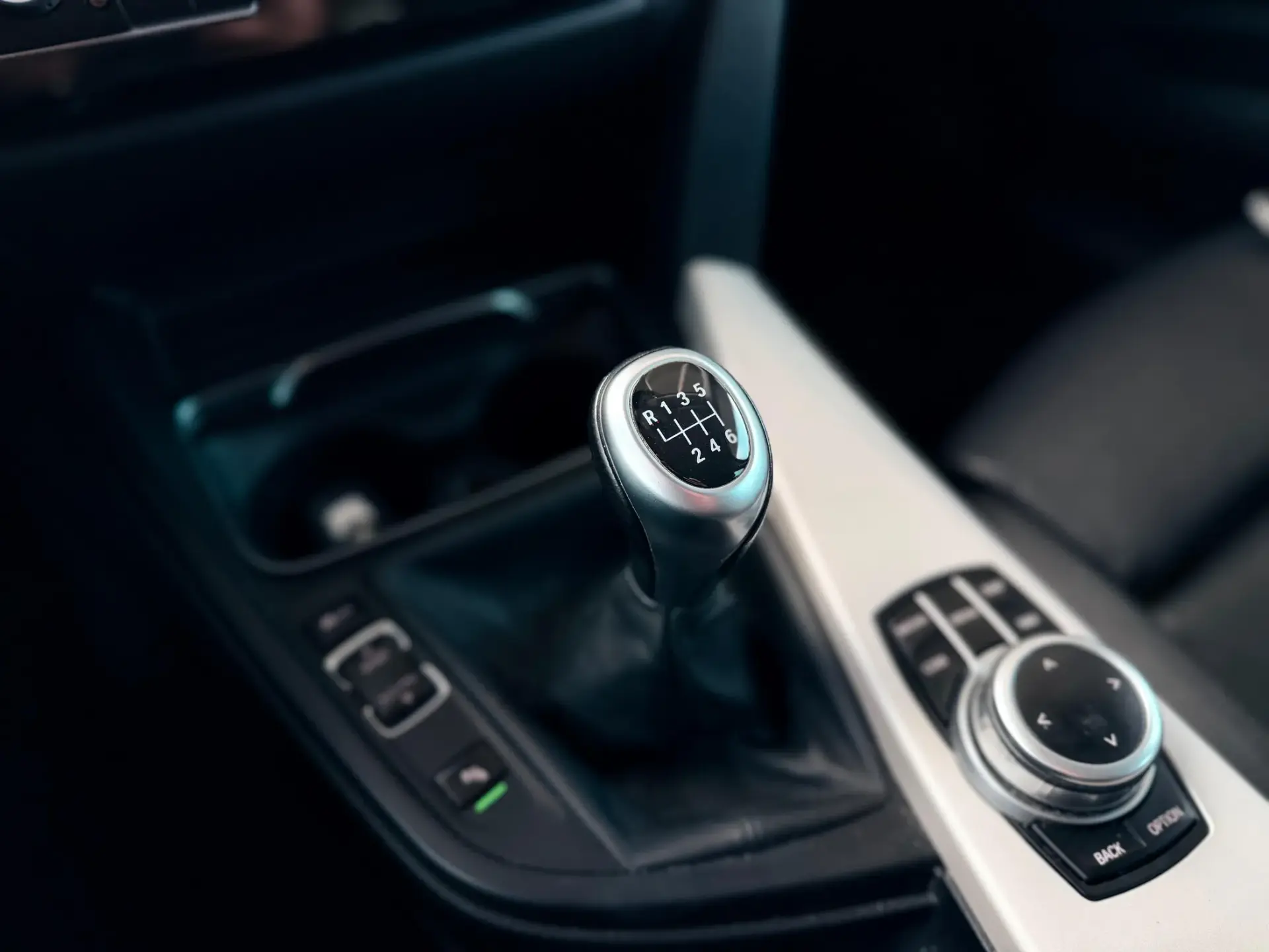 BMW 318 d Touring Line Sport 17