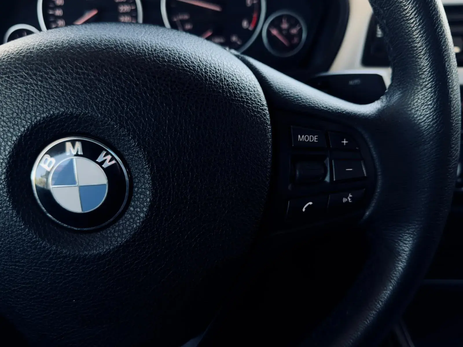 BMW 320 d Auto Line Sport 9