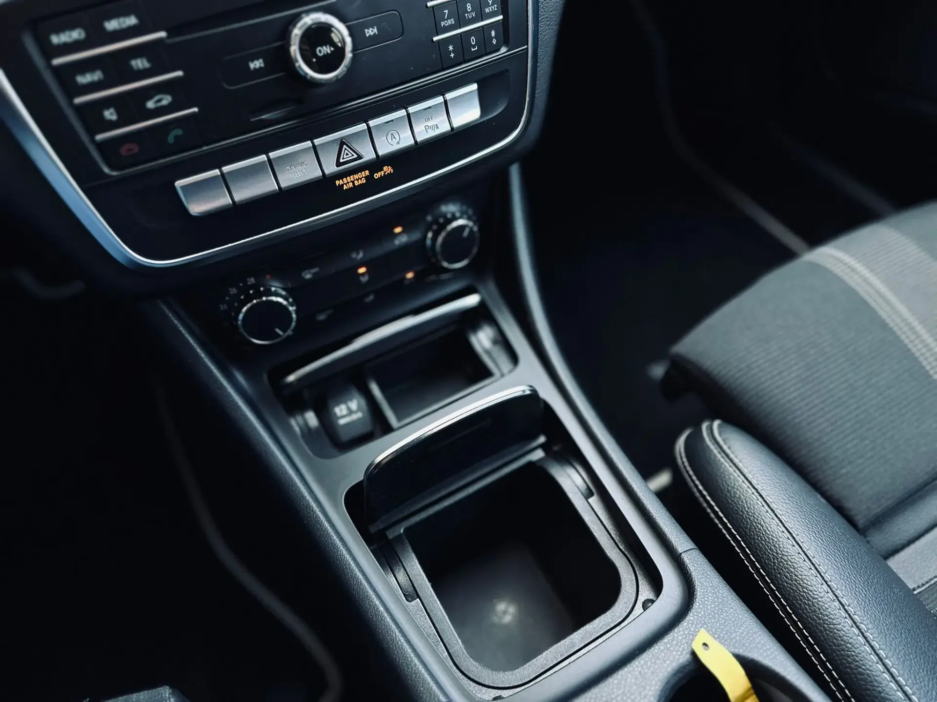 Mercedes-Benz CLA 180 d AMG Line Aut. 14