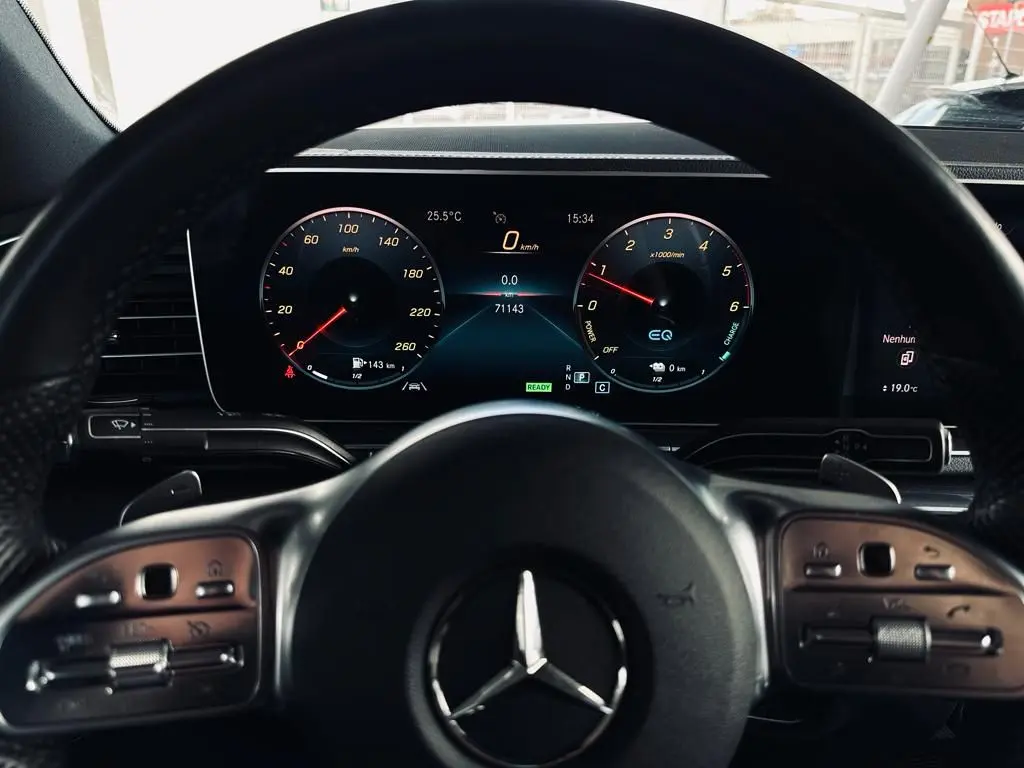 Mercedes-Benz GLE 350 de 4Matic 6