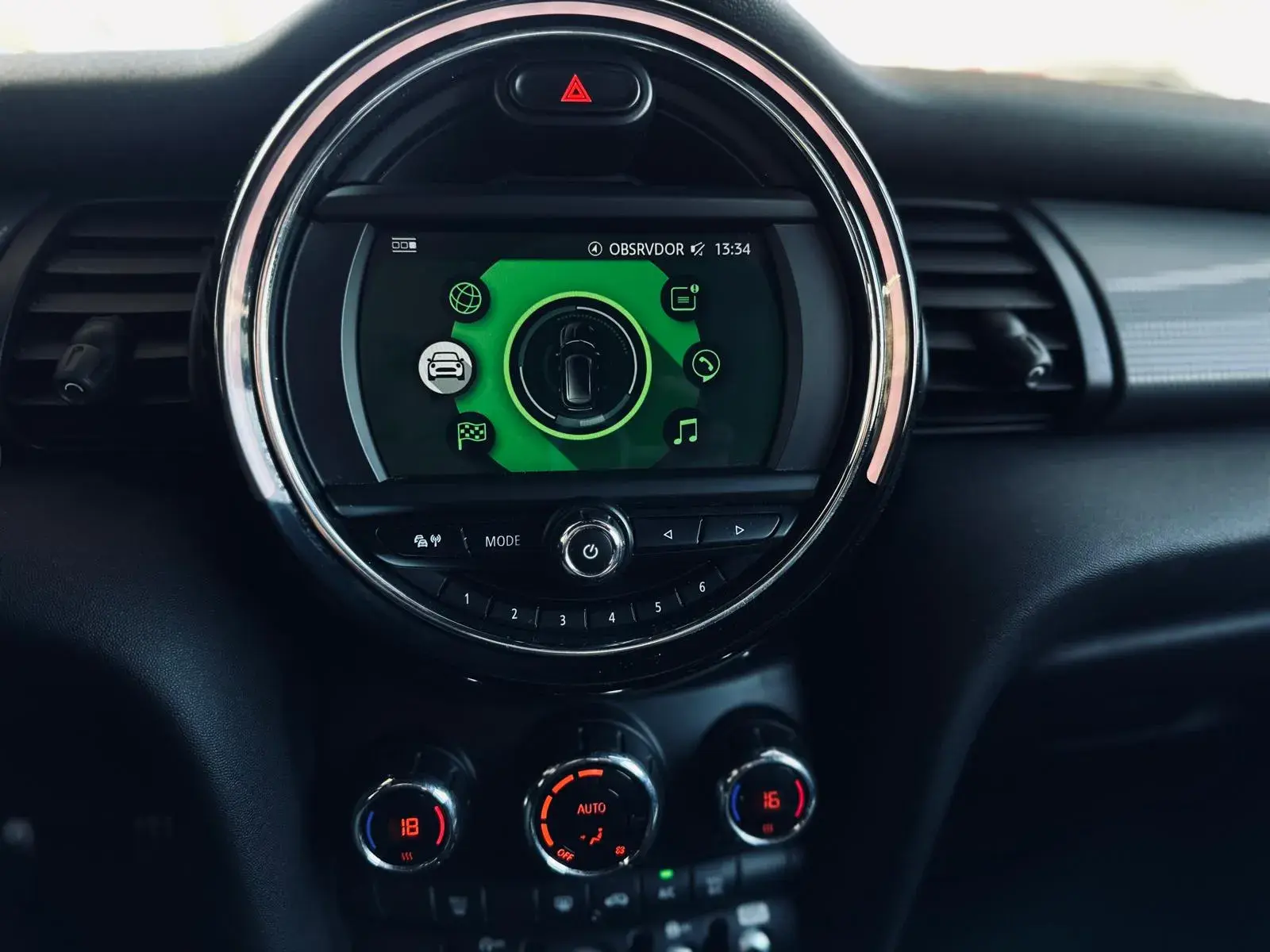 MINI 3 Portas Cooper Sport Edition 10