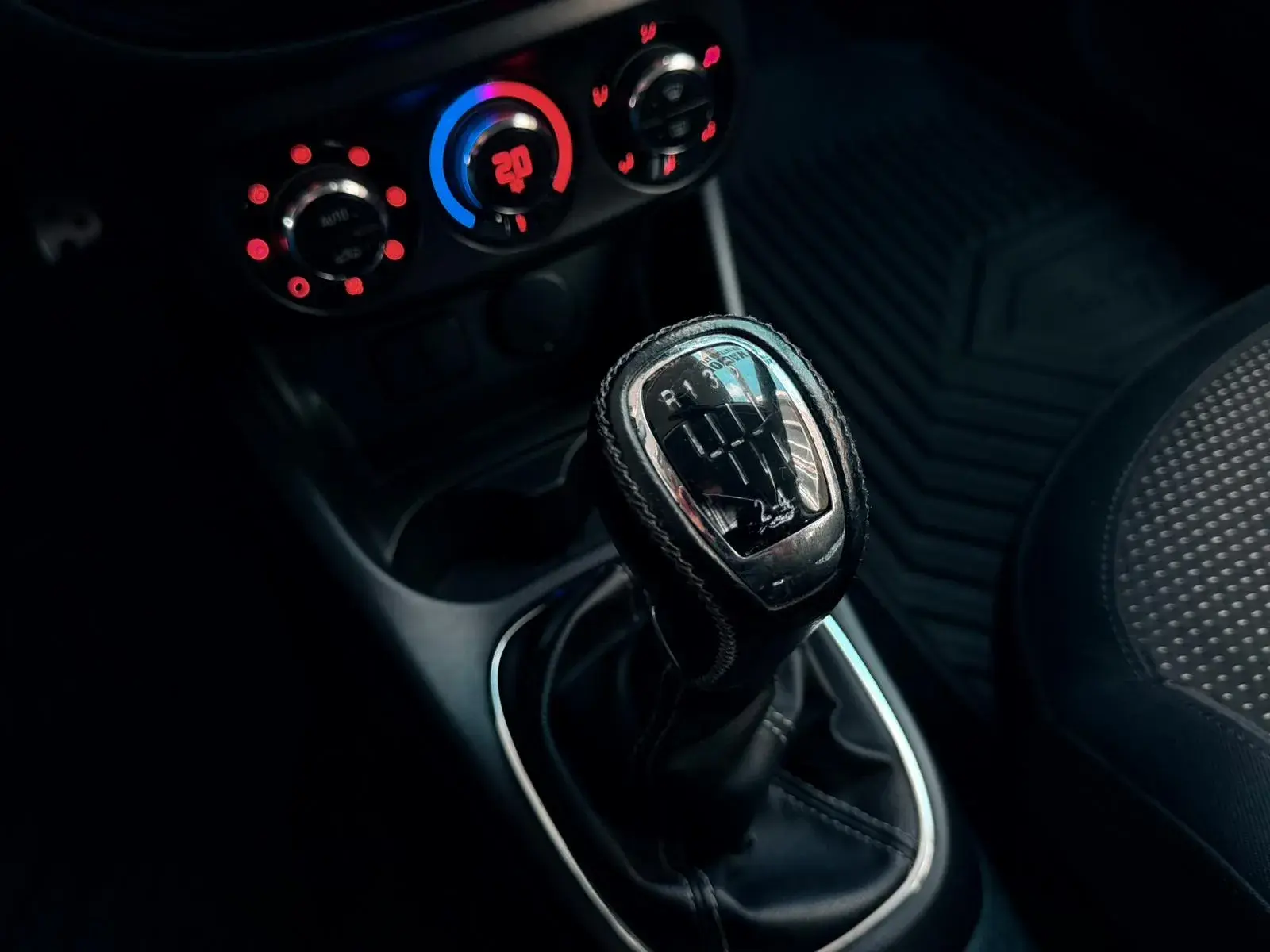 Opel Corsa 1.0 T GT 14