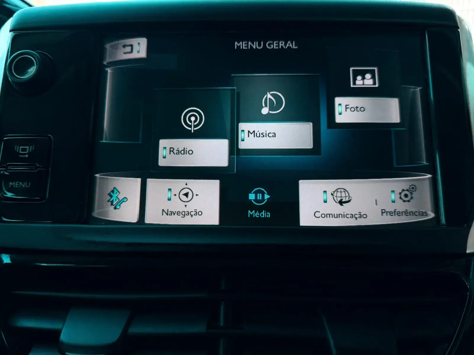 Peugeot 208 1.4 e-HDi Access 2-Tronic 13