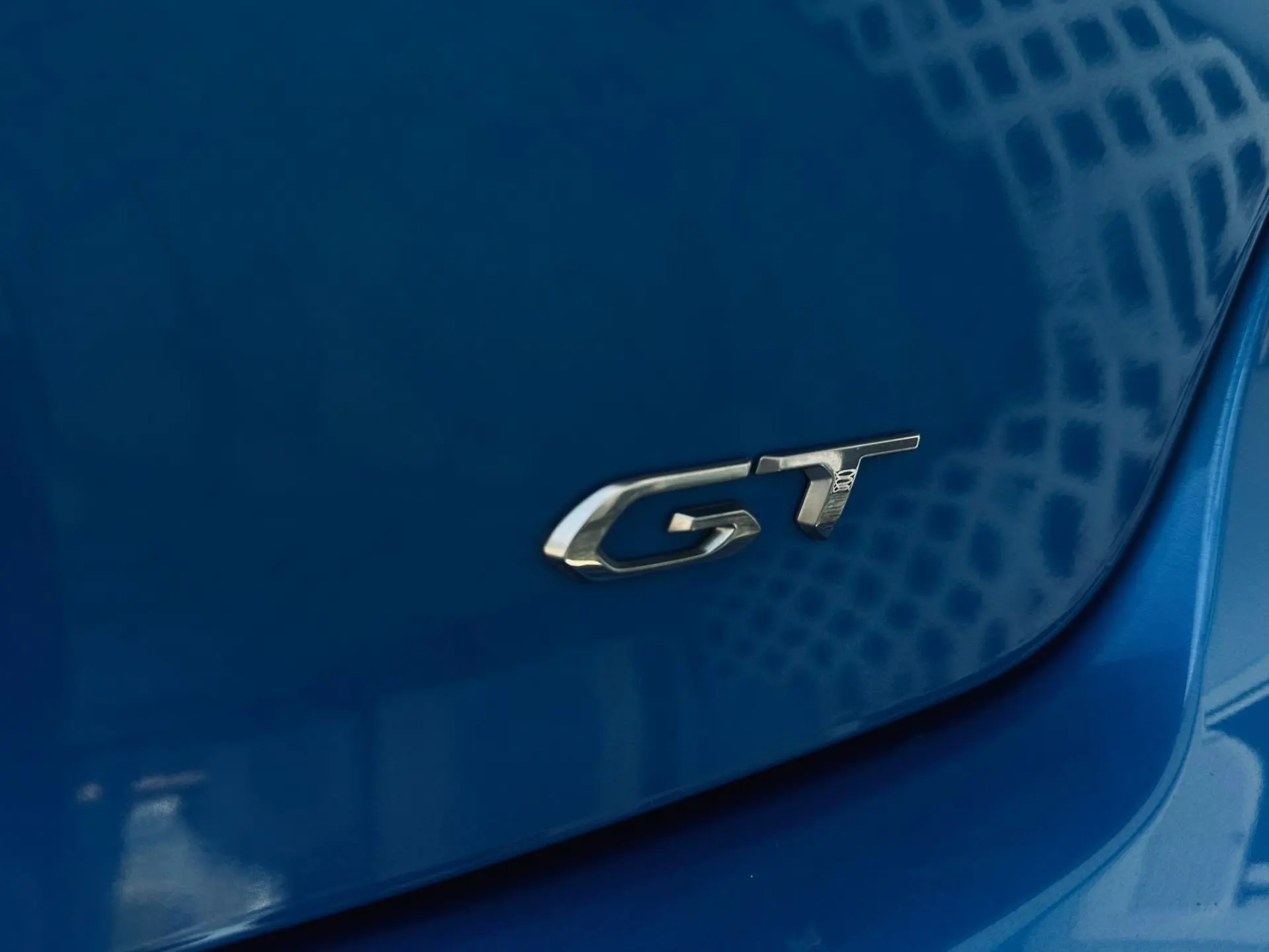 Peugeot e-208 50 kWh GT 5