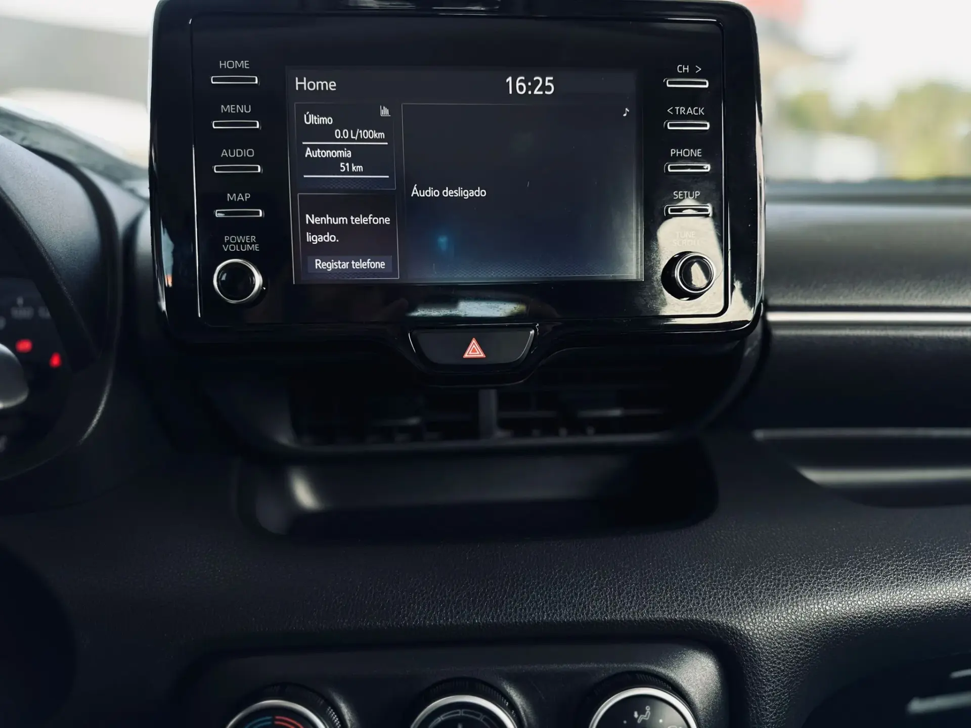 Toyota Yaris 1.0 VVT-i Comfort 13