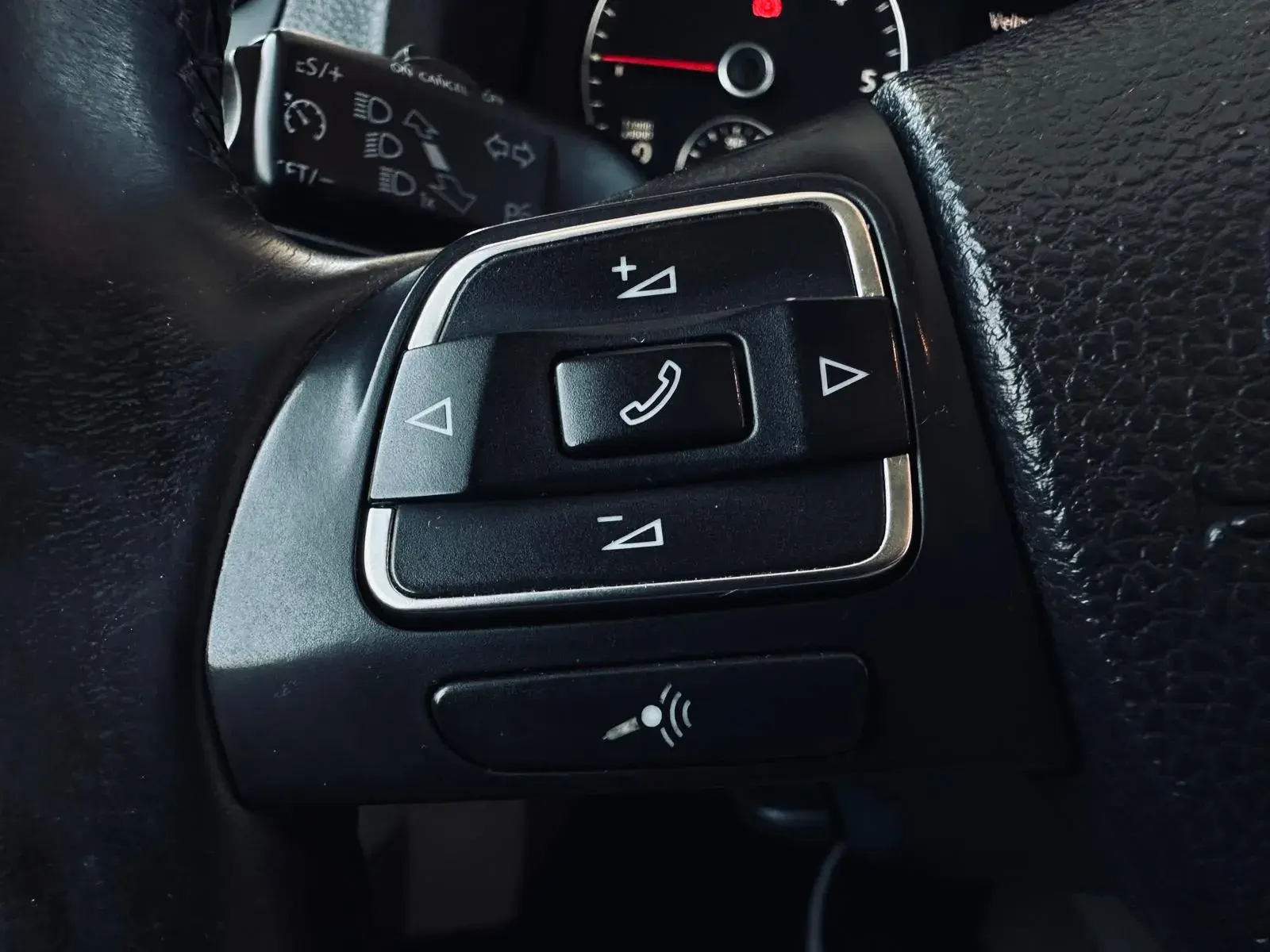 Volkswagen EOS 2.0 TDi BlueMotion 8