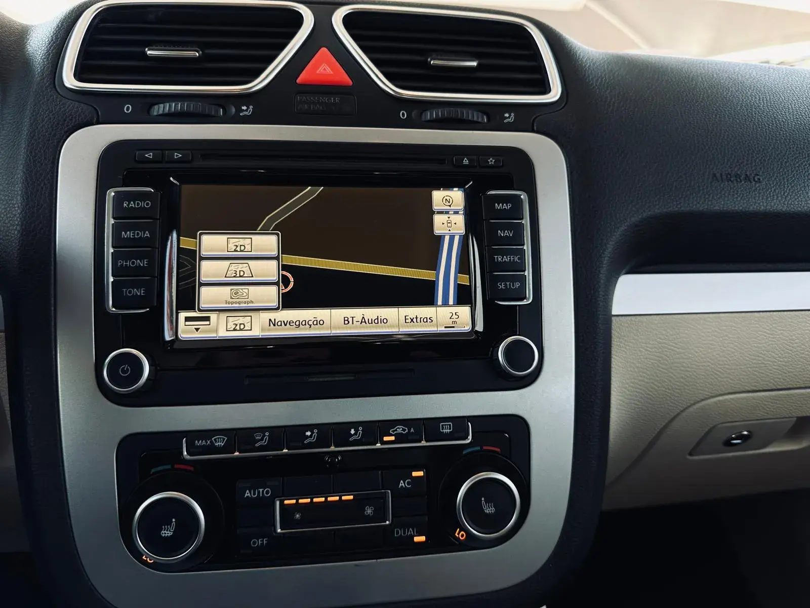 Volkswagen EOS 2.0 TDi BlueMotion 17