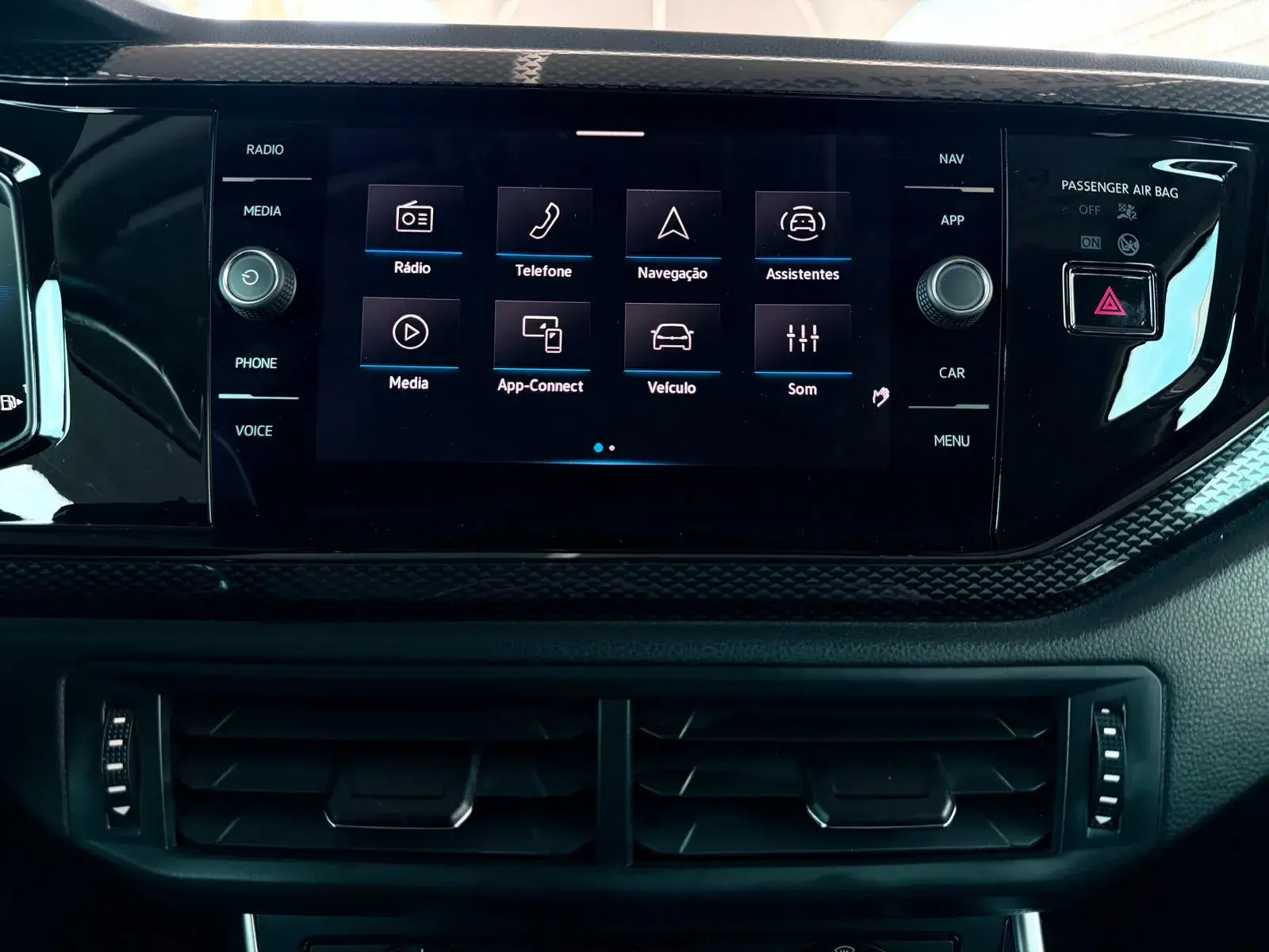 Volkswagen Polo 1.0 TSI Life 11