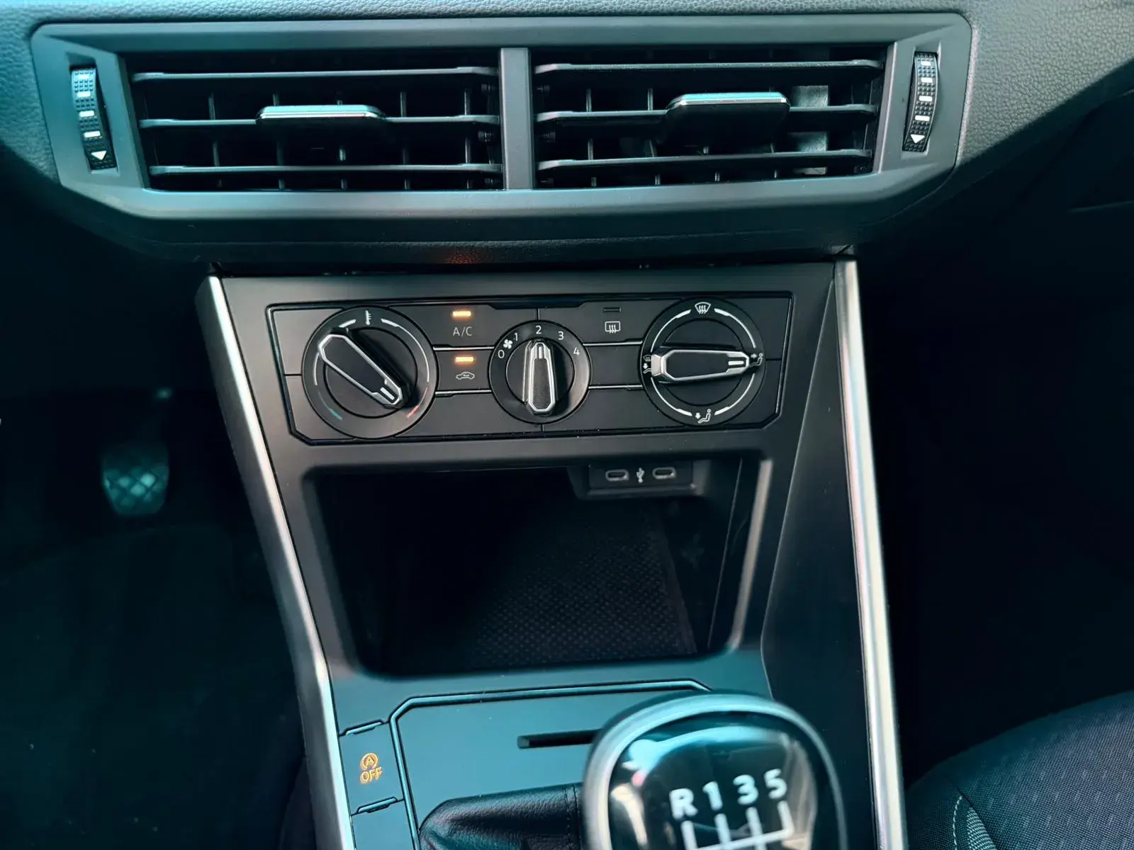 Volkswagen Polo 1.0 TSI Life 14