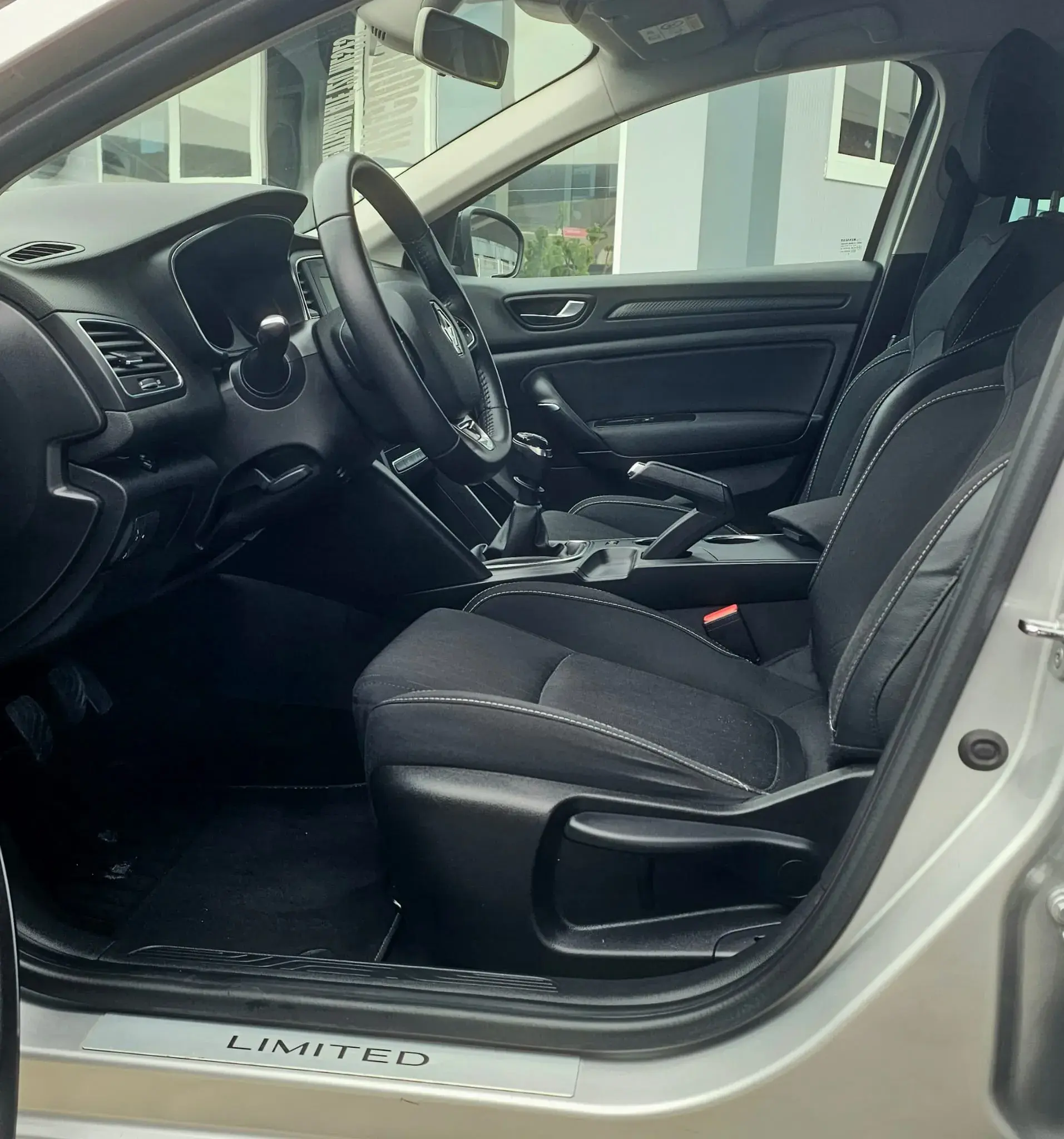 Renault Mégane Sport Tourer 1.5 Blue dCi Limited 23