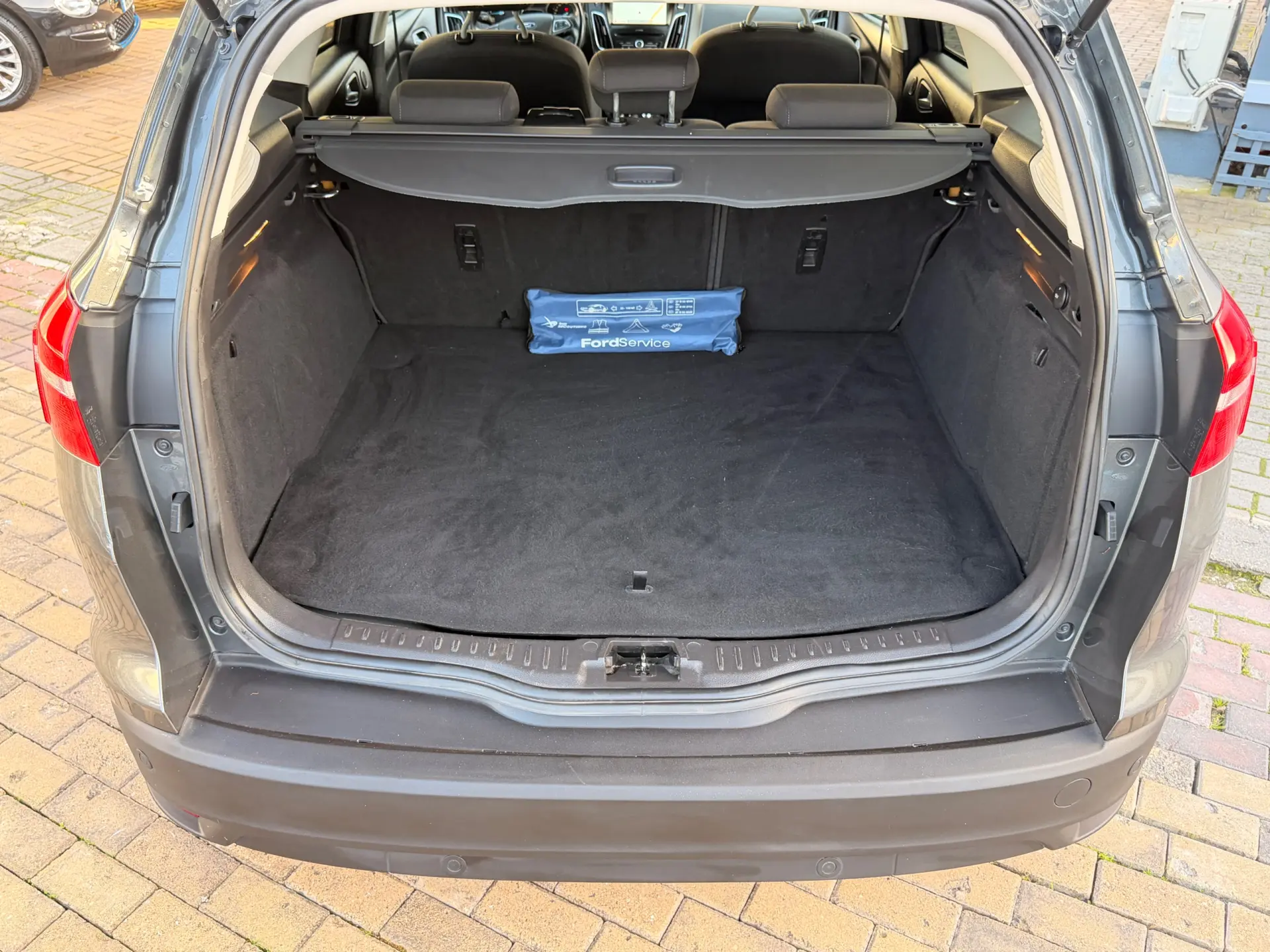 Ford Focus SW 1.5 TDCi EcoBlue Connected 11