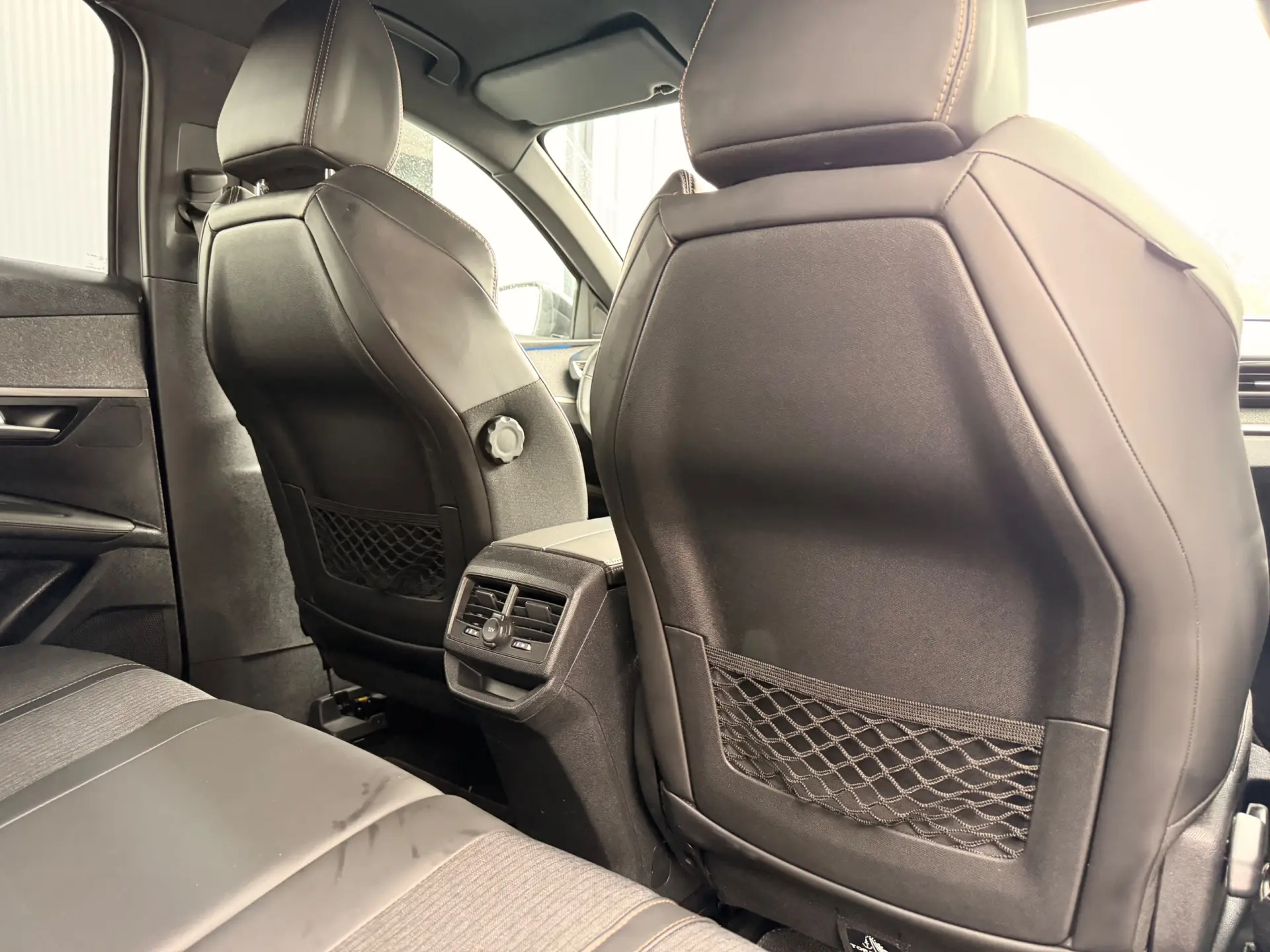 Peugeot 3008 1.6 BlueHDi GT Line 38