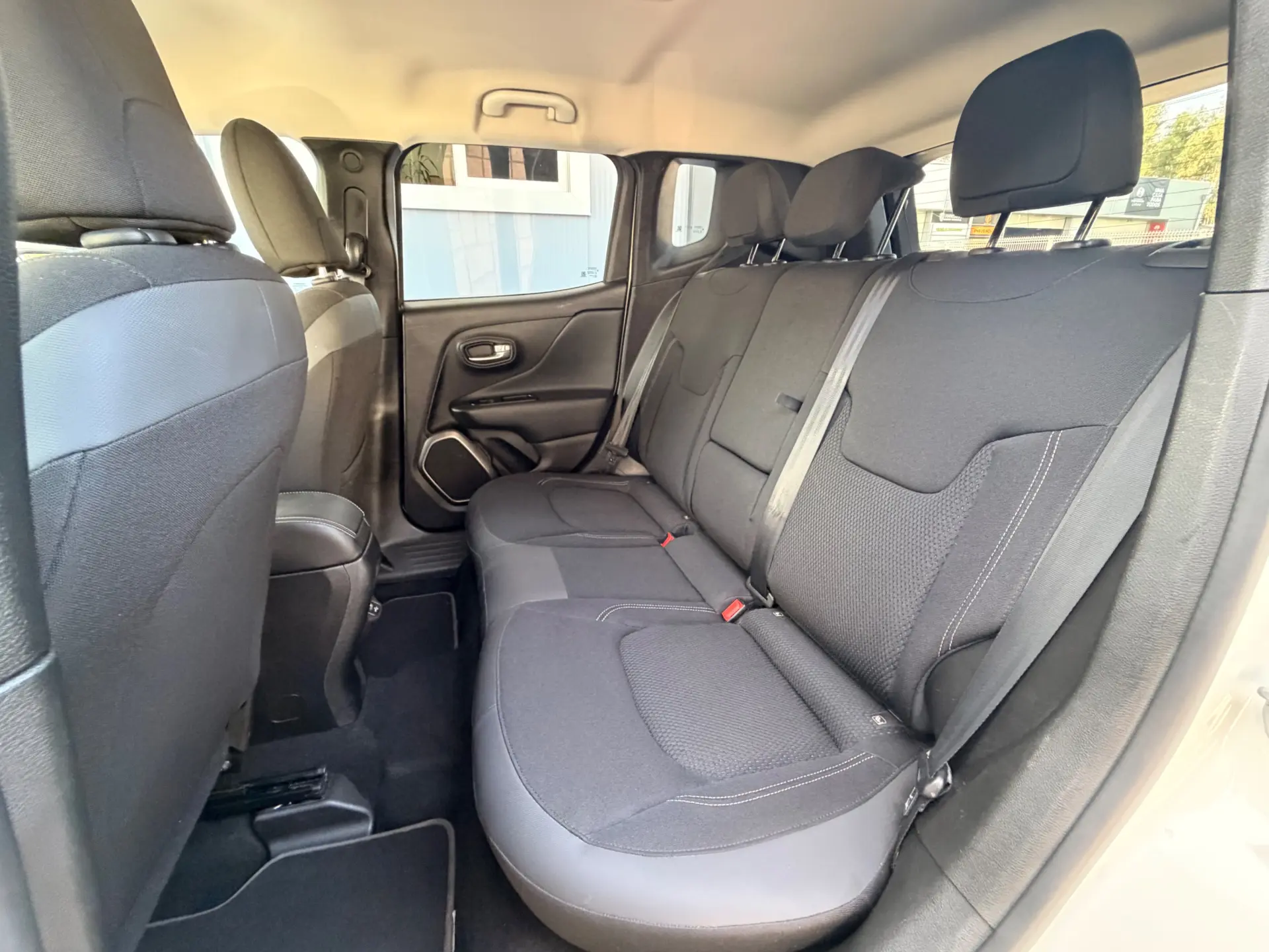 Jeep Renegade 1.6 MJD Limited DCT 34