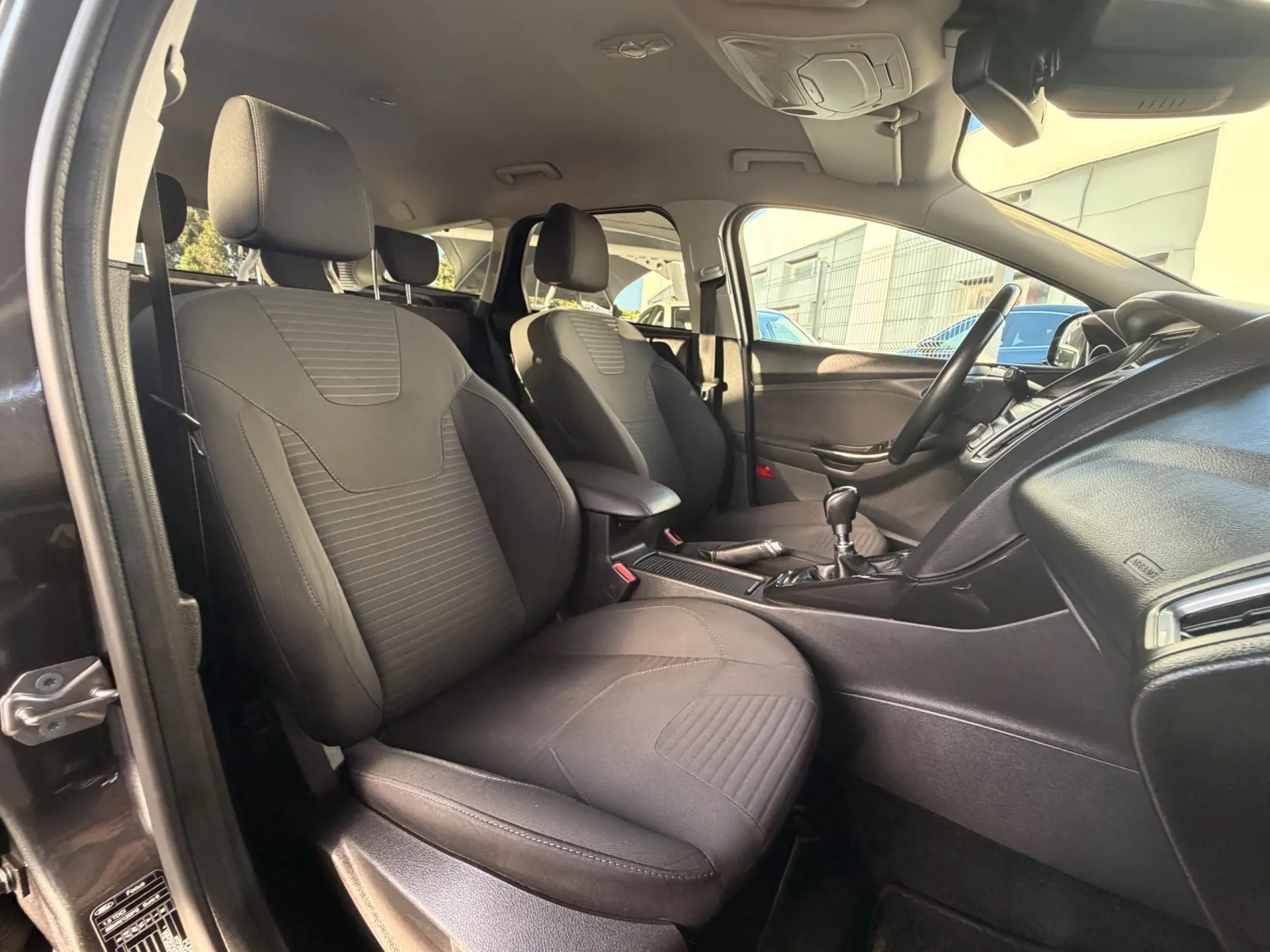 Ford Focus SW 1.5 TDCi EcoBlue Connected 45