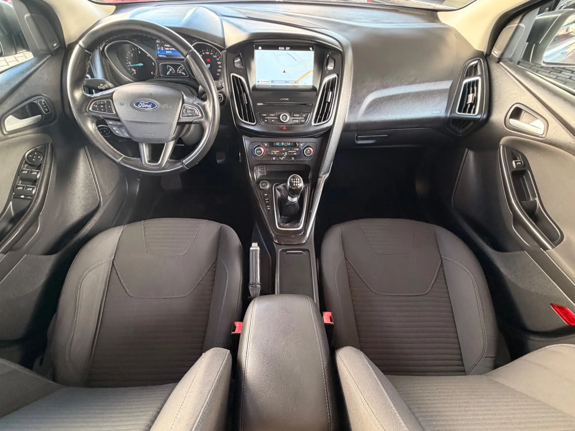 Ford Focus SW 1.5 TDCi EcoBlue Connected 17