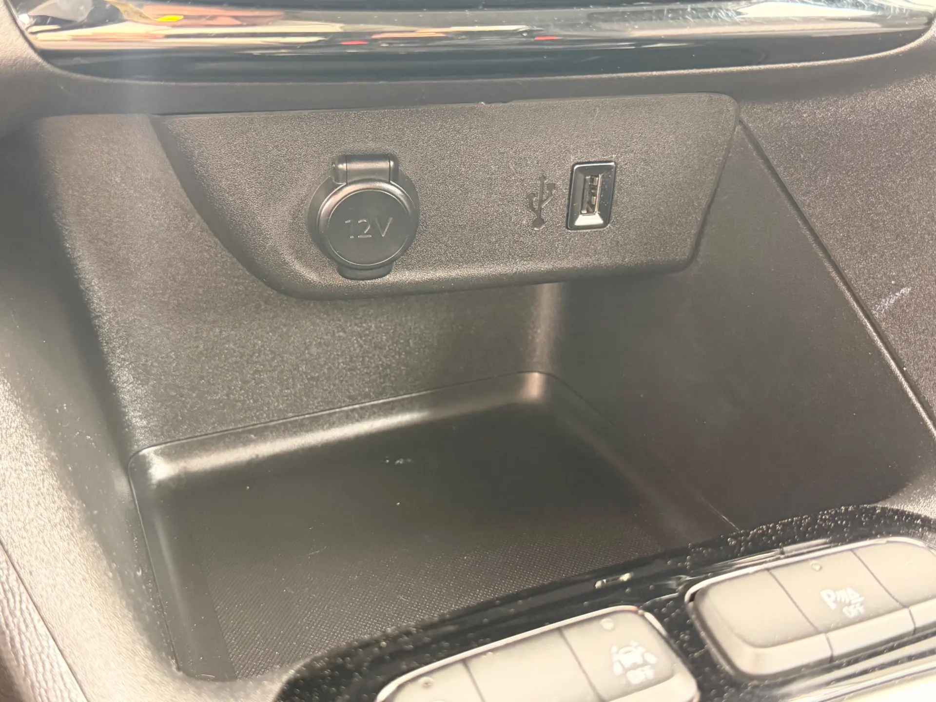 Opel Corsa 1.5 D Business Edition 31