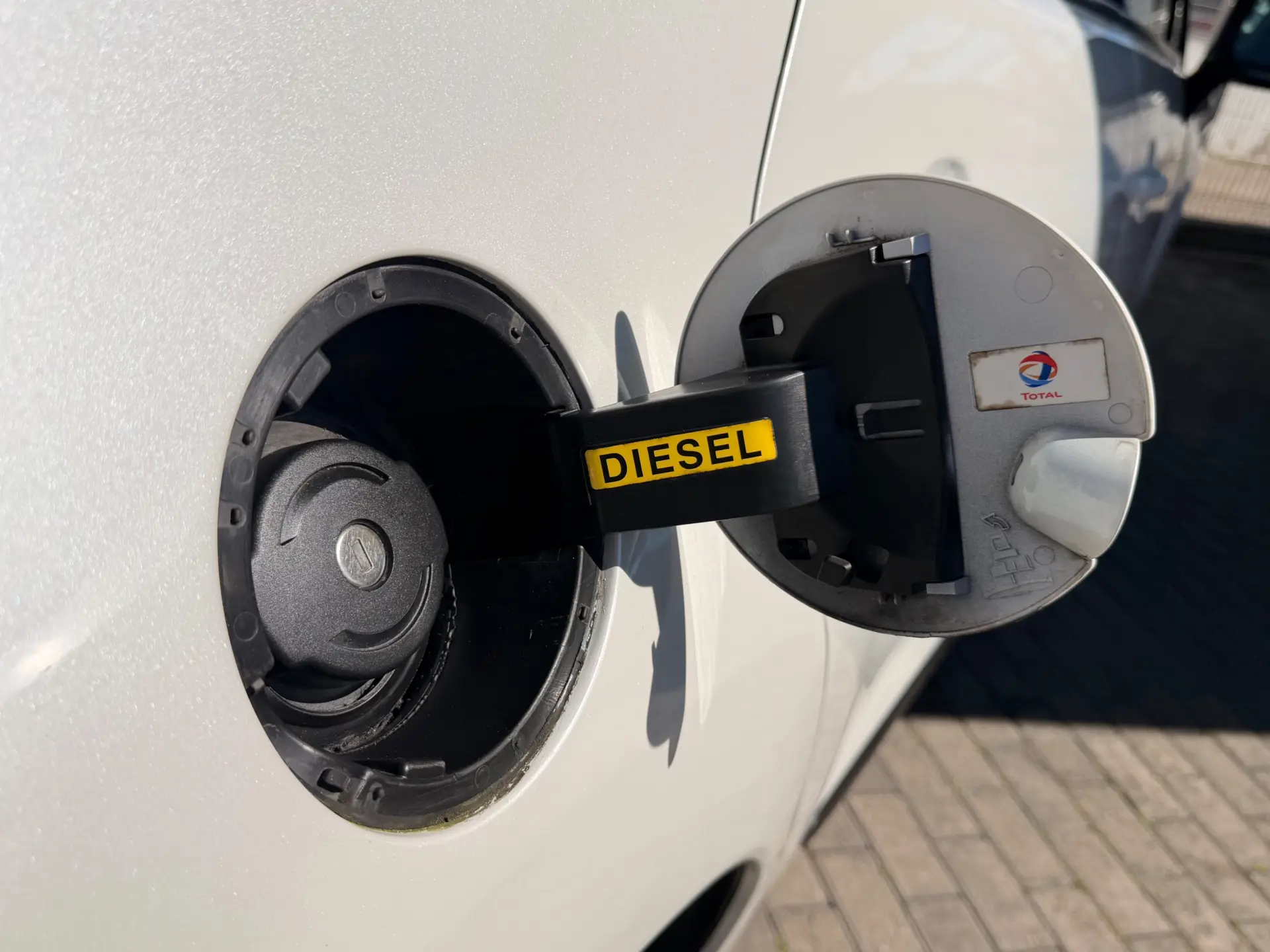 Peugeot 3008 1.6 BlueHDi Allure 14