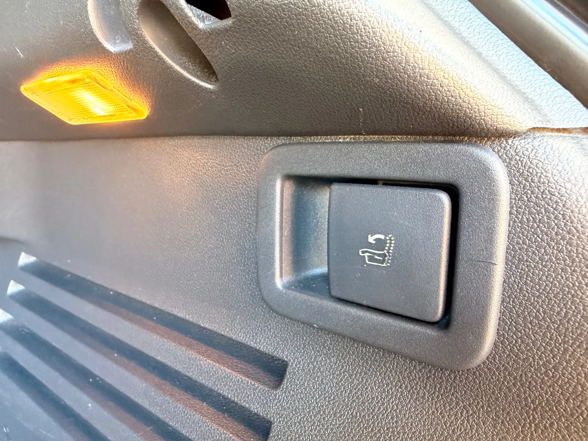 Peugeot 3008 1.6 BlueHDi Allure 13