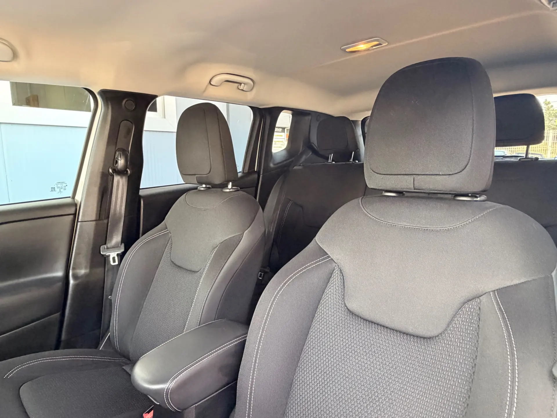 Jeep Renegade 1.6 MJD Limited DCT 29