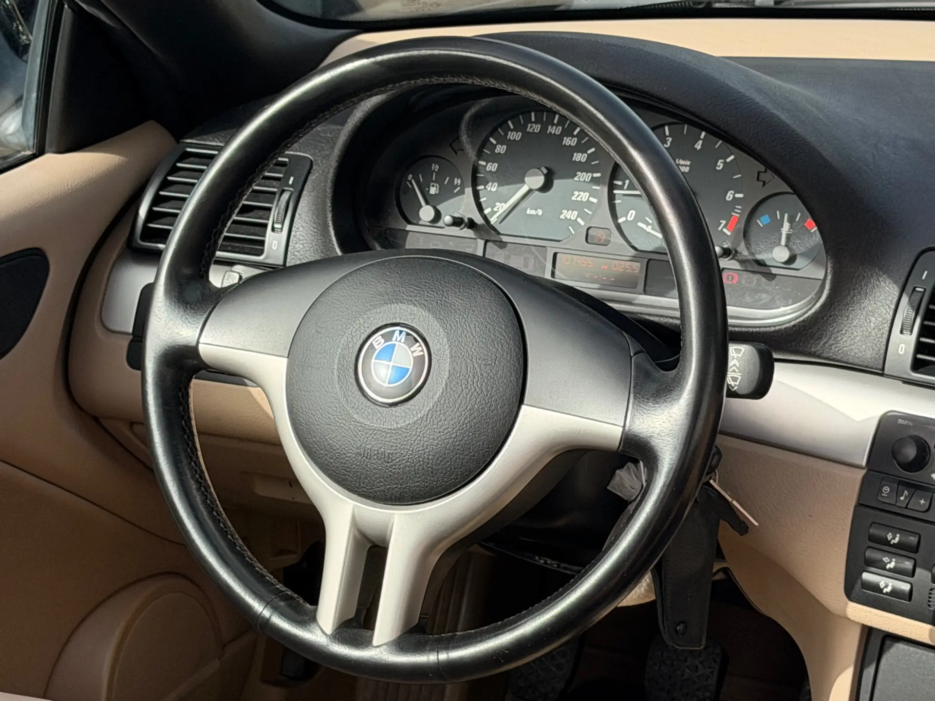 BMW 318 CI CABRIOLET 17