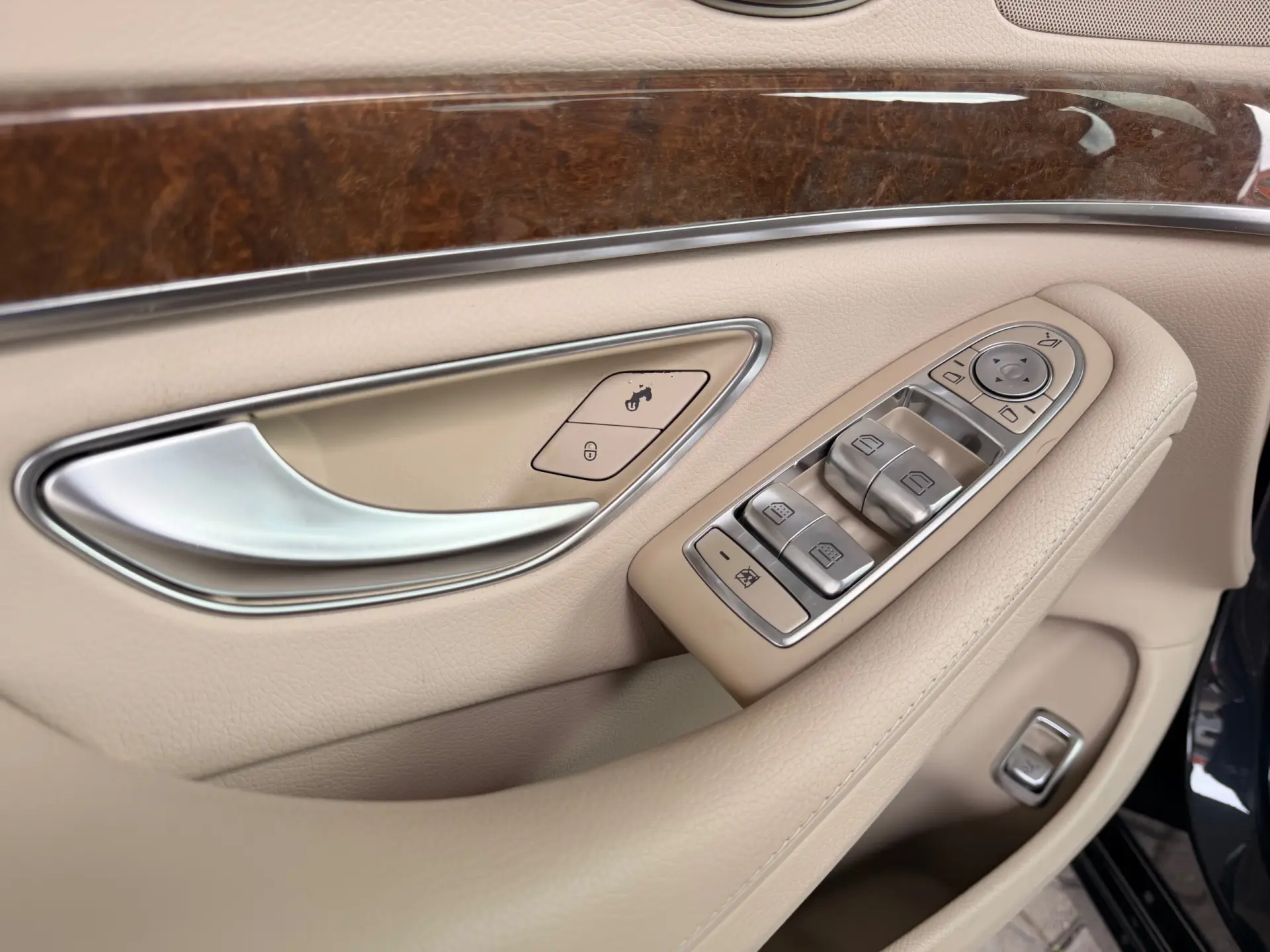 Mercedes-Benz S 300 27