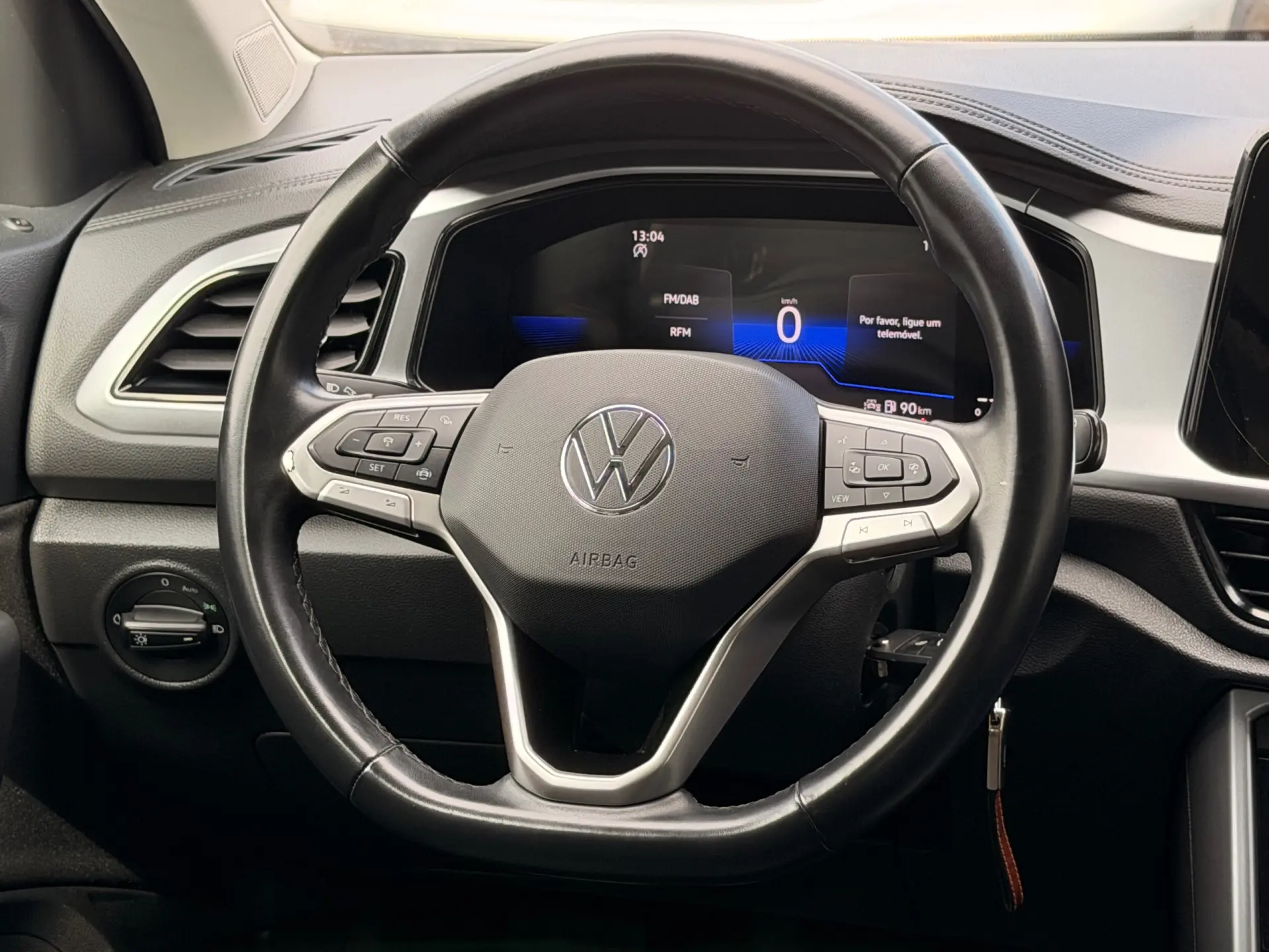 Volkswagen T-Roc LIFE 16