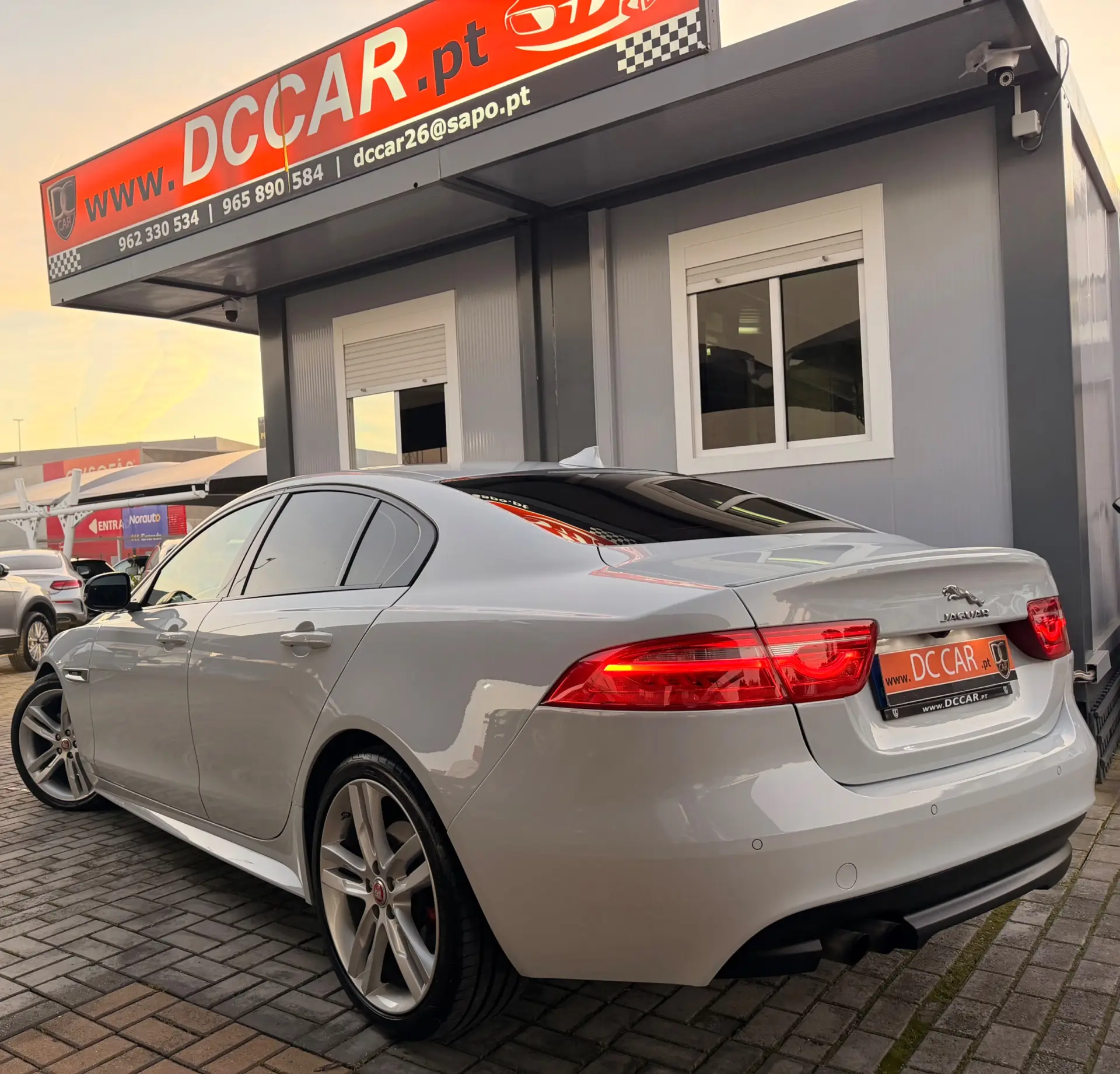 Jaguar XE 2.0 D 8