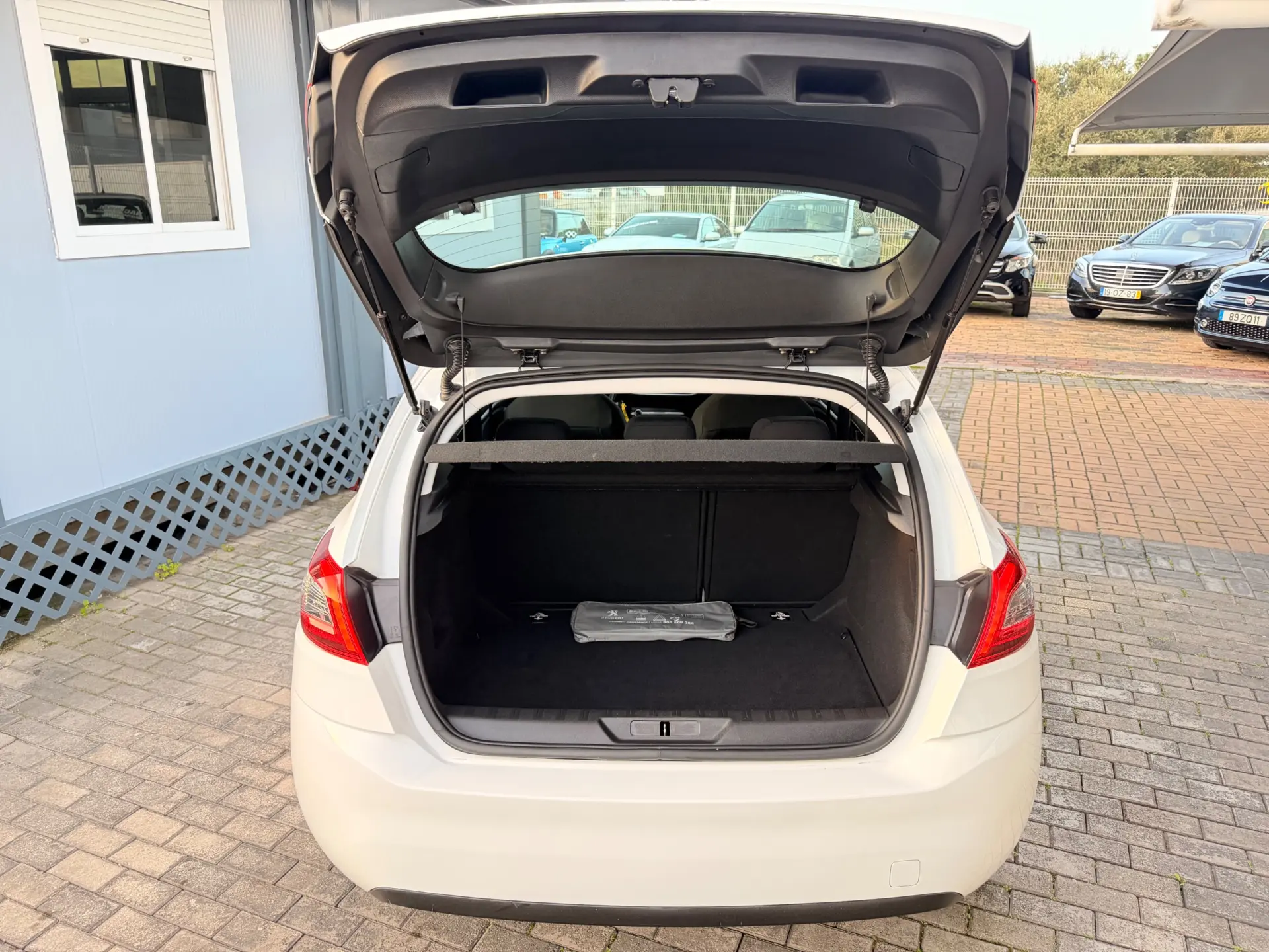 Peugeot 308 BlueHDI Active 13