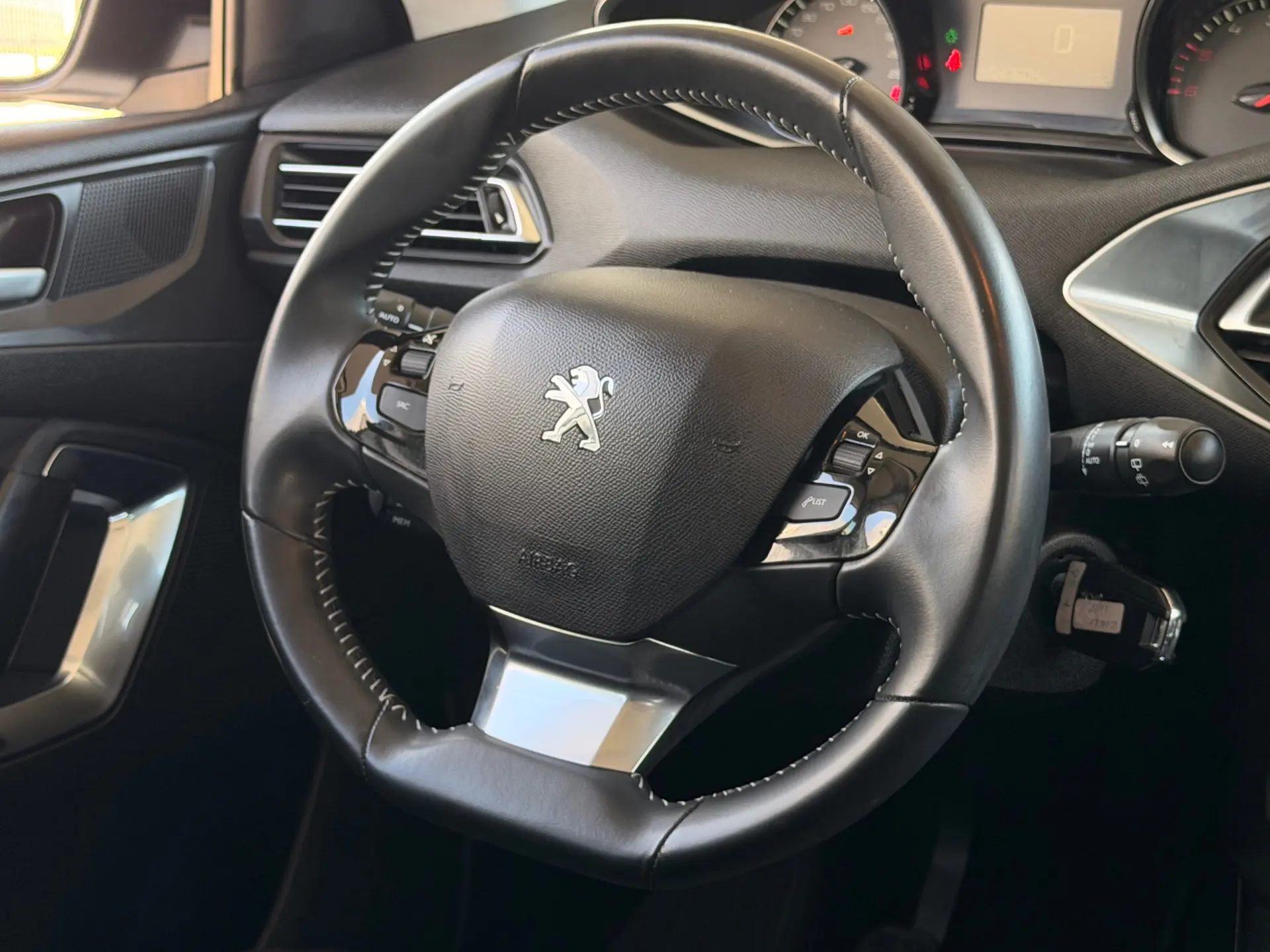 Peugeot 308 BlueHDI Active 21