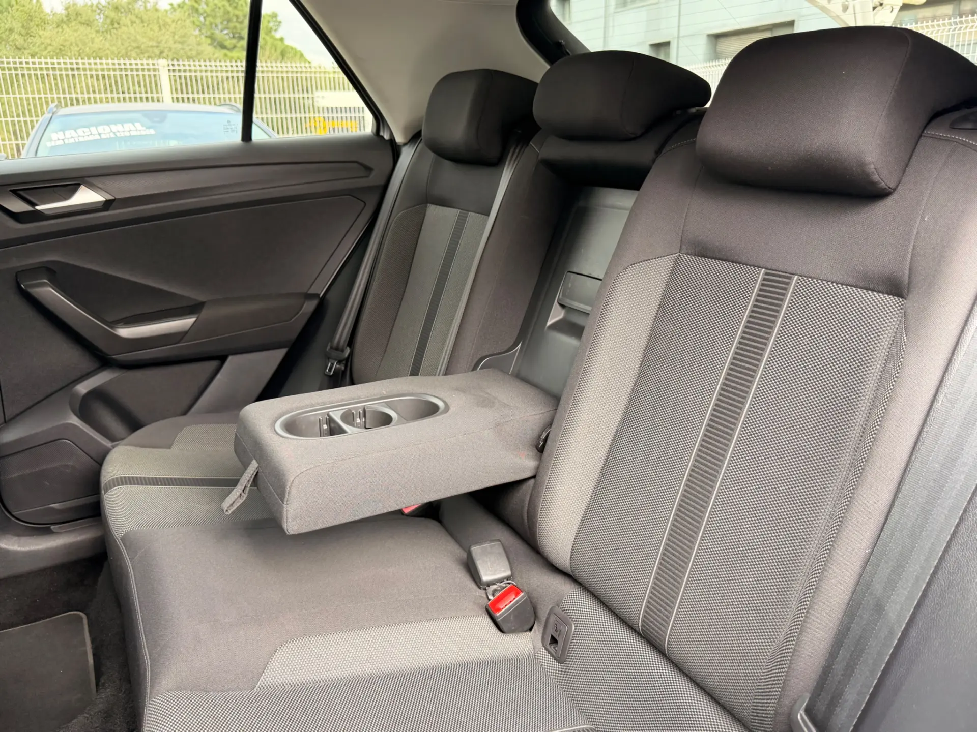 Volkswagen T-Roc LIFE 42