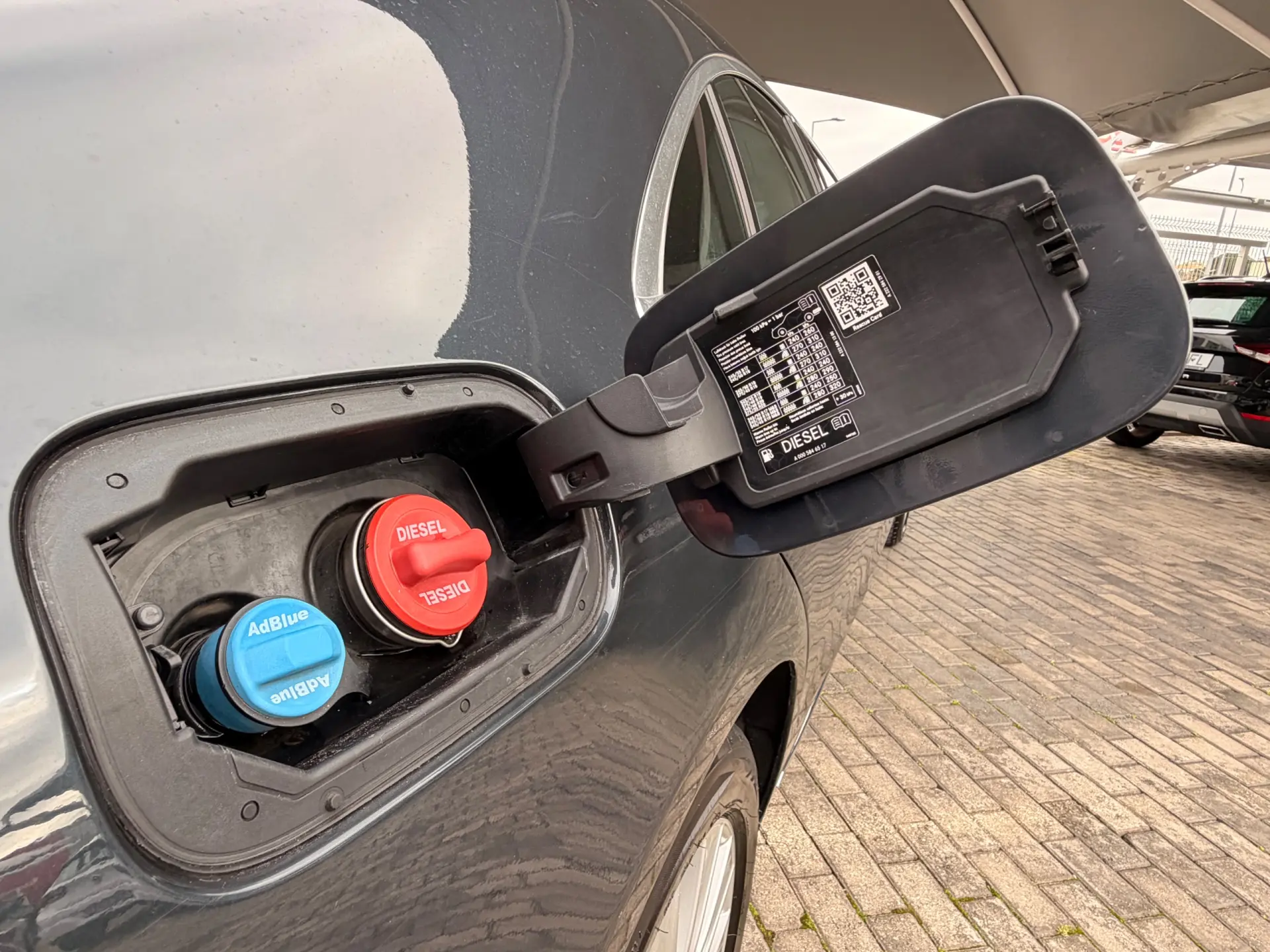 Mercedes-Benz S 300 12