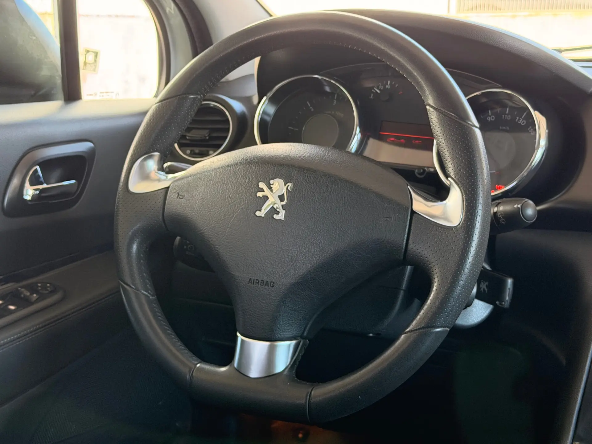 Peugeot 3008 1.6 BlueHDi Allure 18