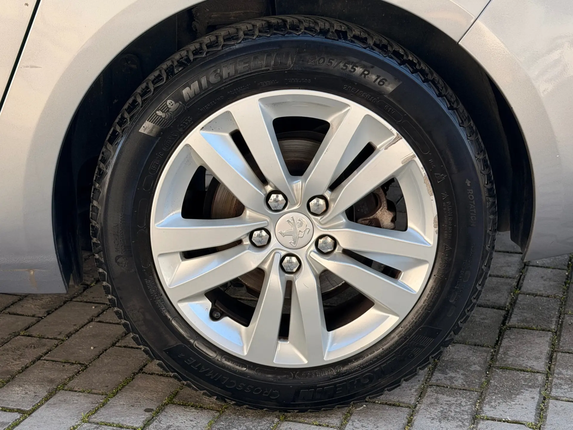 Peugeot 308 SW 1.6 BlueHDi Active 7