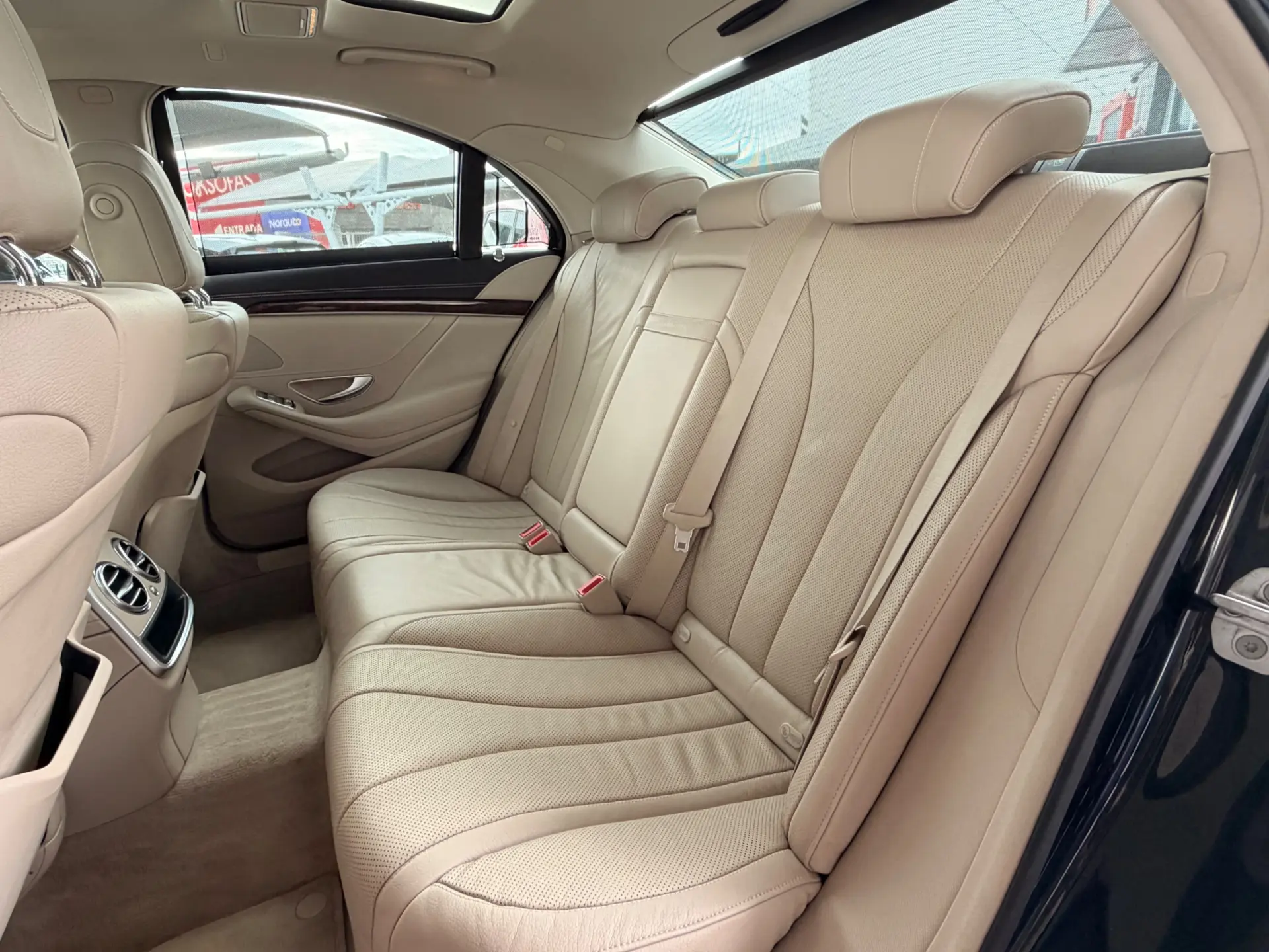 Mercedes-Benz S 300 46