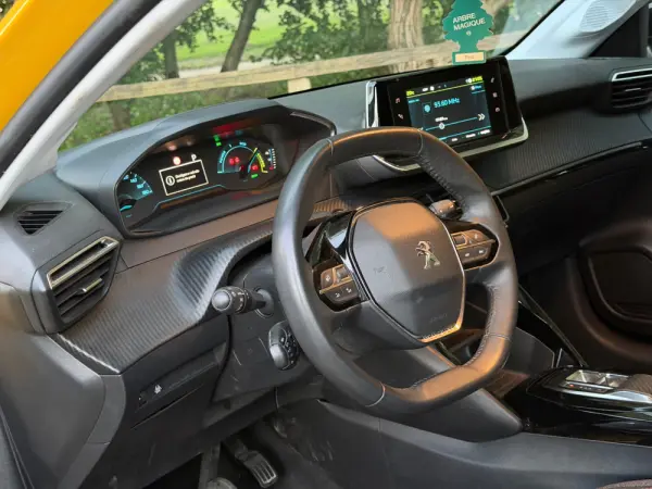 Peugeot e-208 Active 14