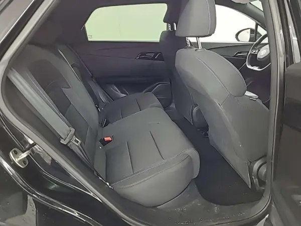 MG MG4 64 kWh Comfort 8