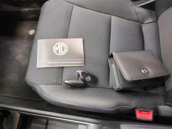 MG MG4 64 kWh Luxury 13