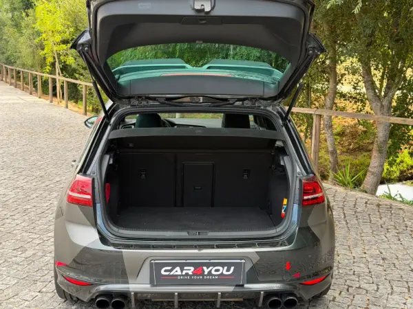 Volkswagen Golf 2.0 TSi R DSG 18