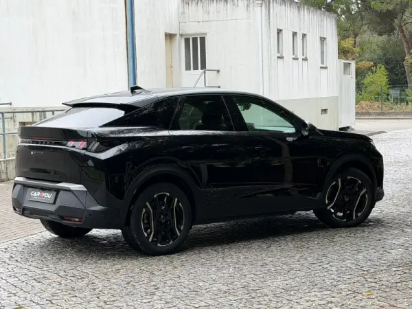 Peugeot E-3008 73 kWh Allure 7