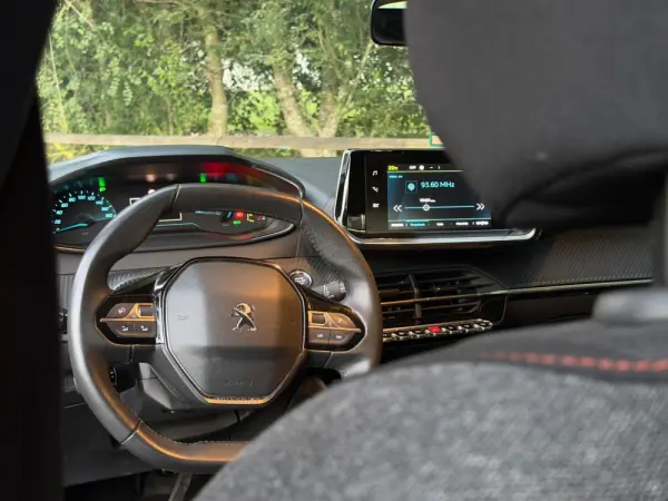 Peugeot e-208 Active 12