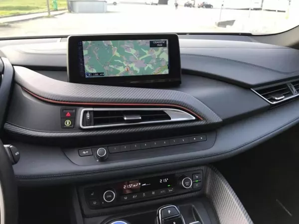 BMW i8 Coupé E-Drive 33