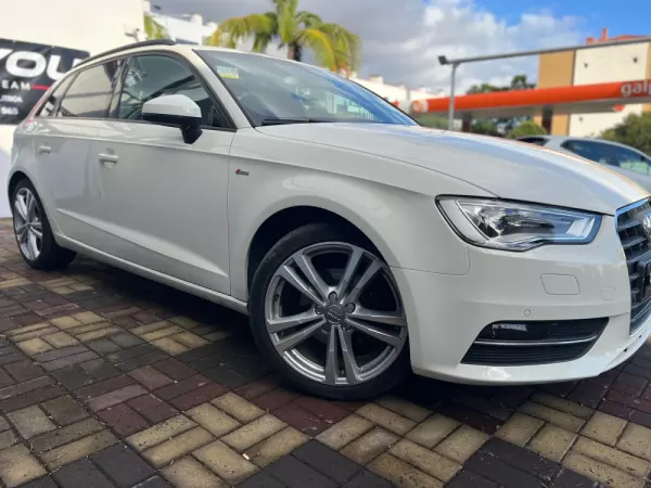 Audi A3 Sportback 1.6 TDi S-line 9