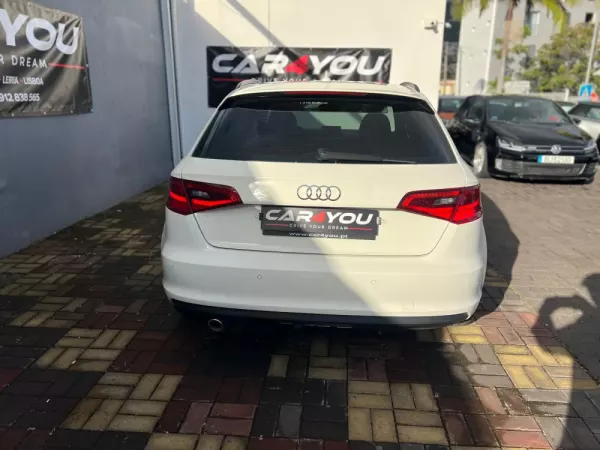 Audi A3 Sportback 1.6 TDi S-line 13