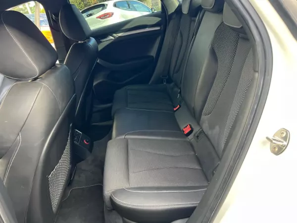 Audi A3 Sportback 1.6 TDi S-line 15